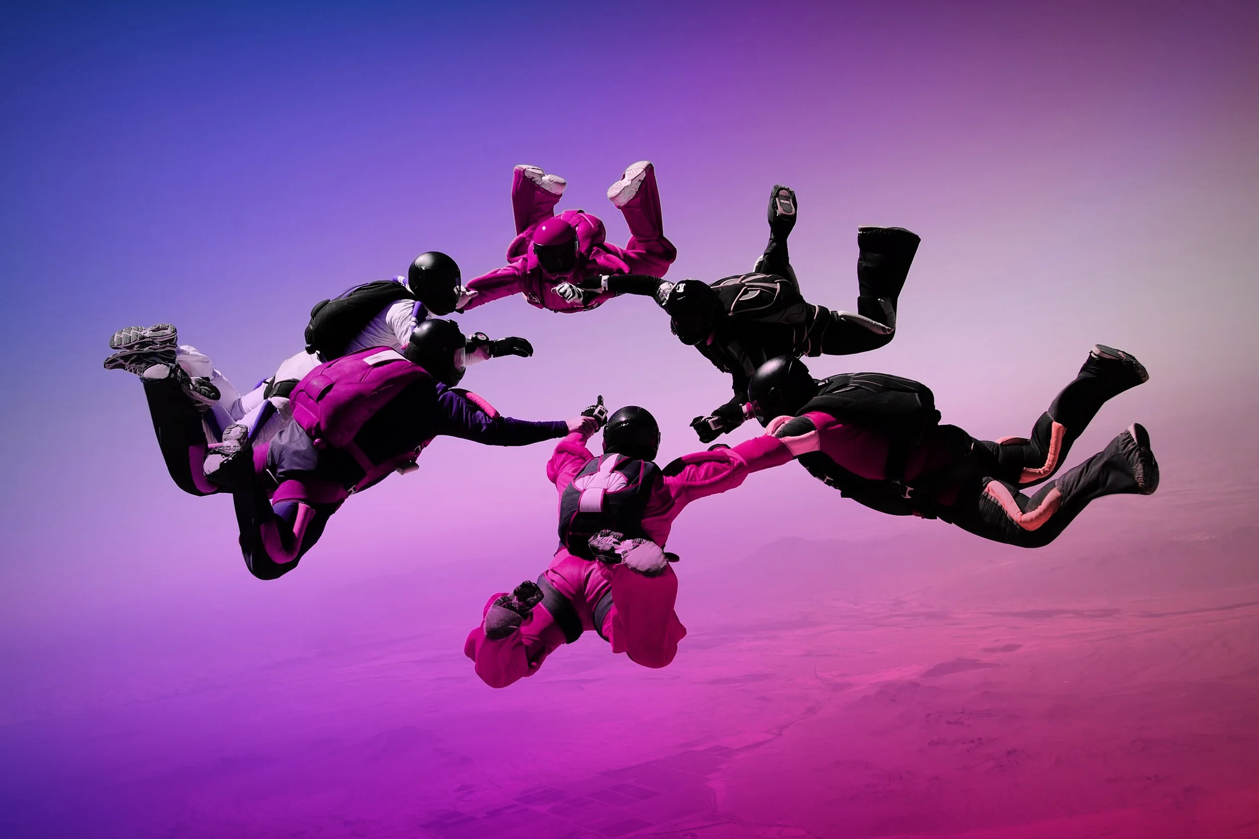iy_6_skydive1_3x2.jpg