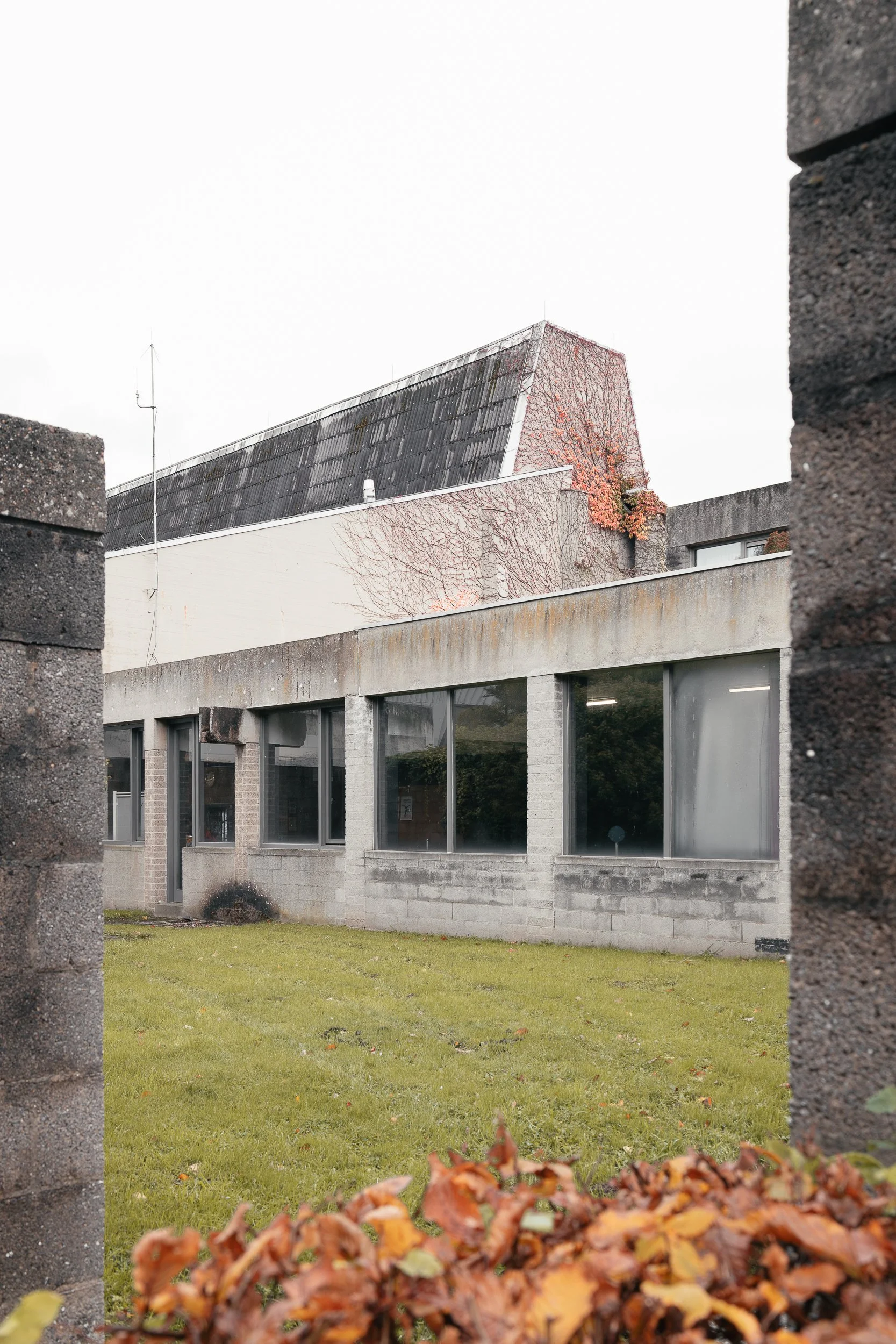 C. Vandenhove - Institut d’Éducation physique / 1971