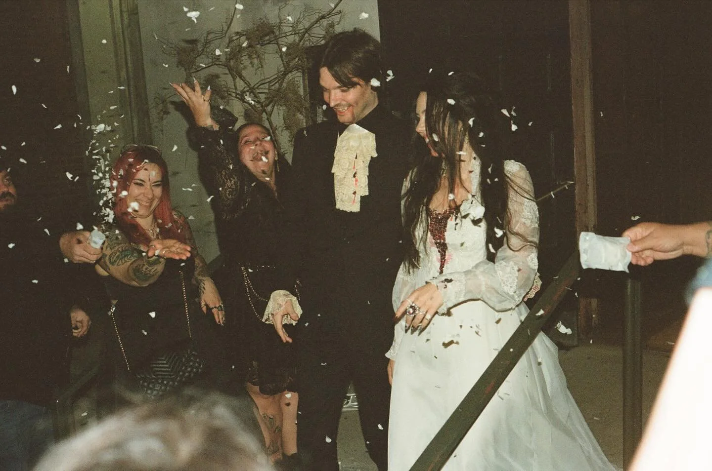 October 31, 2025 | Zack &amp; Lexi

🎃🥂💍

#canonetql17giii #porta800 #instax #analogphotography #fujifilminstax #kodakportra800