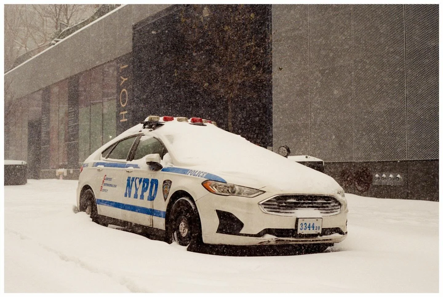 Snowstorm in Downtown Brooklyn, NY

Leica M3 | Kodak Ultramax 400

#analogphotography #leica #kodak #snow #brooklyn