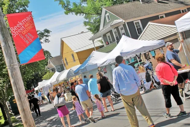 Friday Art Market on Beekman