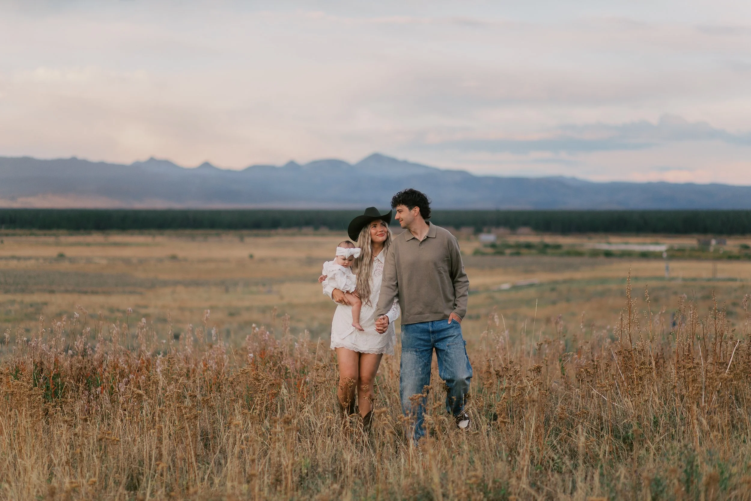 091225_KelseyKradelPhotography_BigSkyPhotographer_Parker_077.JPG