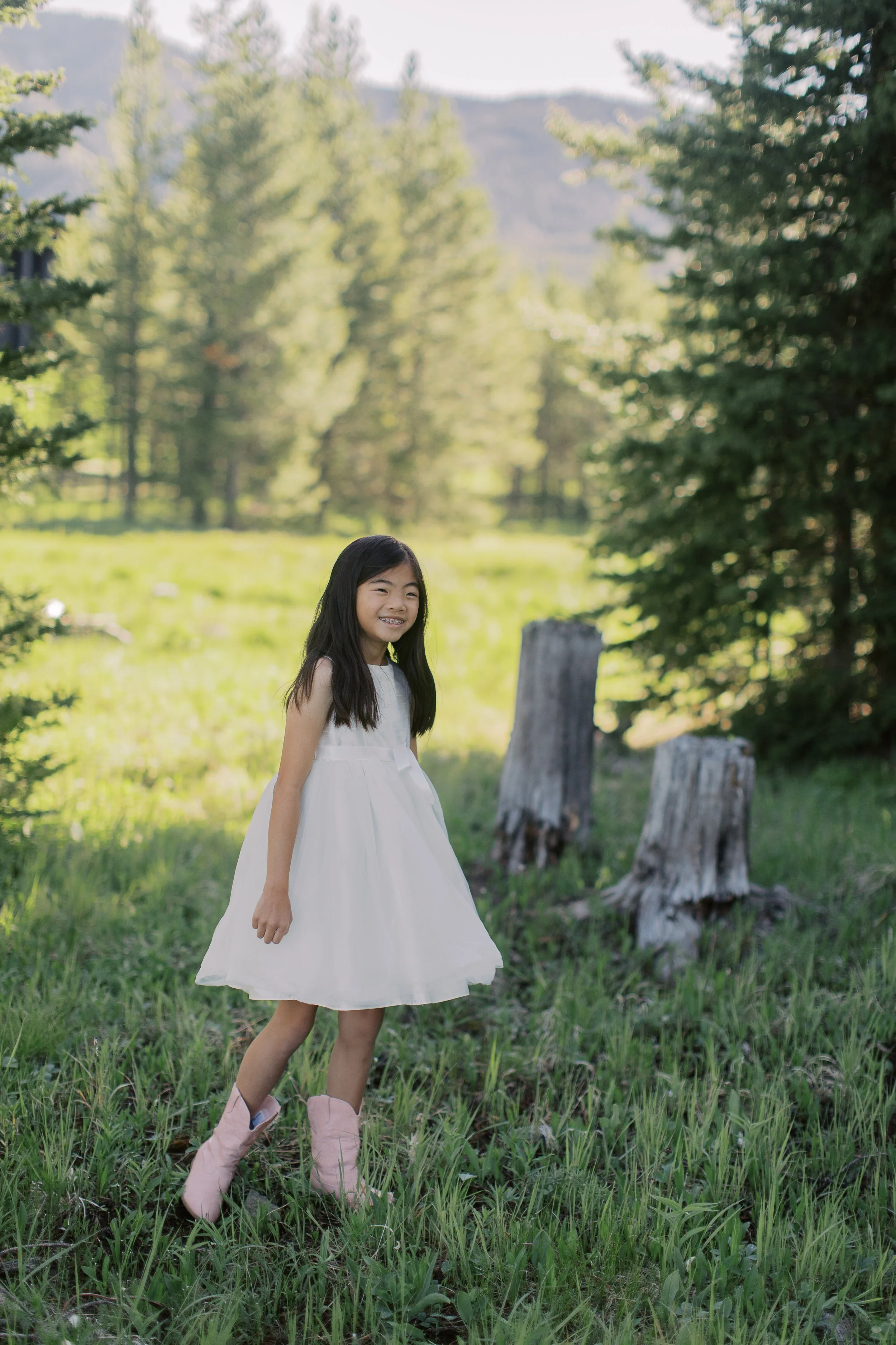 061226_BigSkyFamilyPhotographers_KelseyKradelPhotographer_Pham_004.JPG
