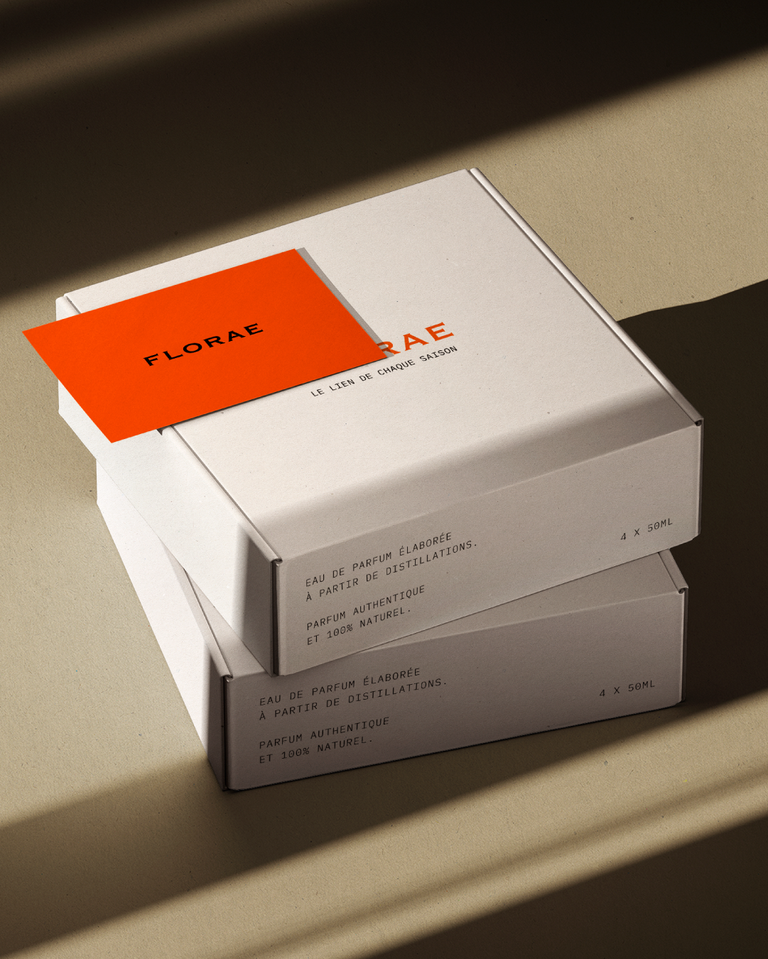 Coffret découverte et carte de remerciement de l'identité visuelle de FLORAE réalisé par le studio indépendant lapousse.