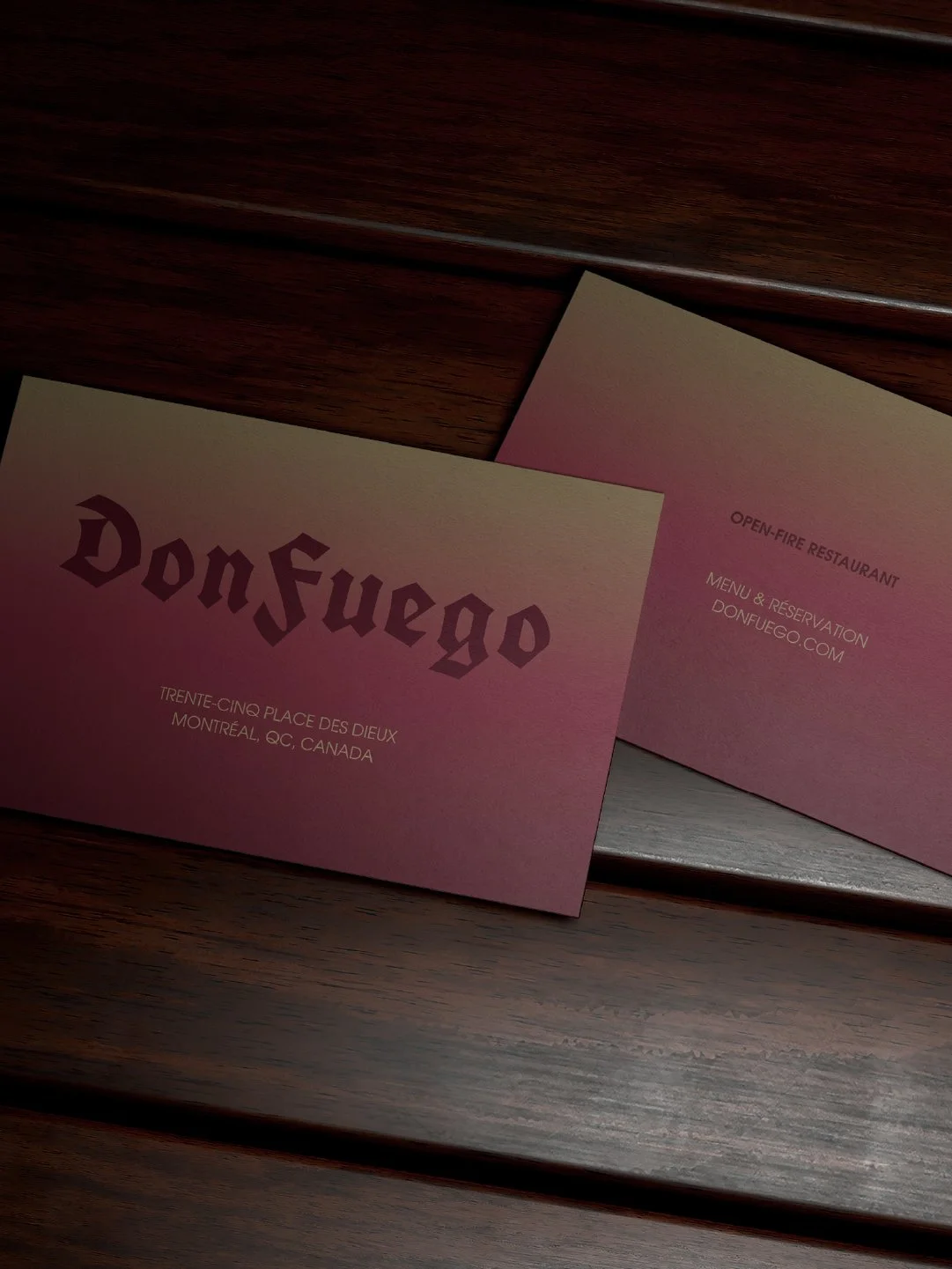 Carte de visite recto et verso du restaurant de l'identité visuelle de DON FUEGO réalisée par le studio indépendant lapousse.