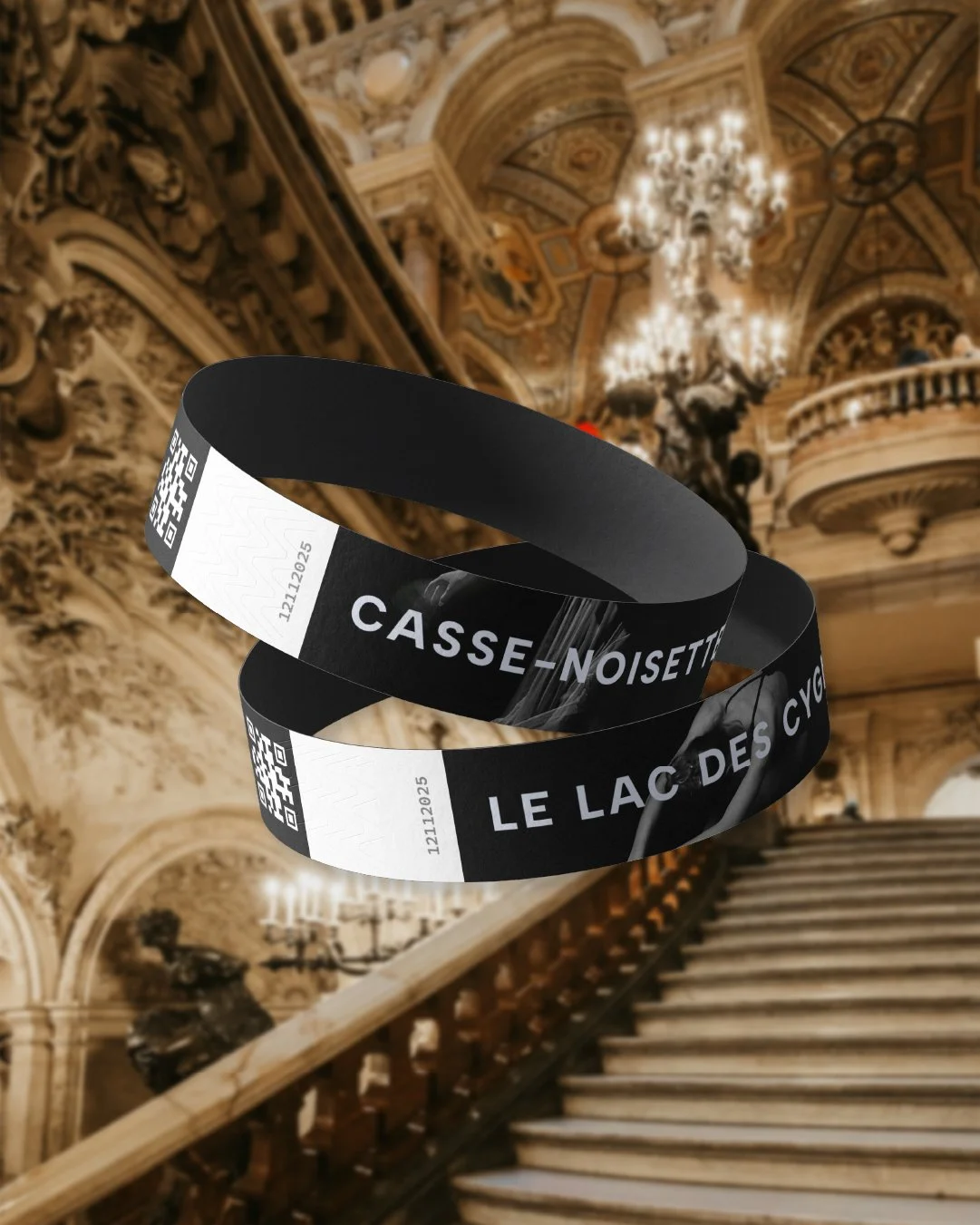 Deux bracelets accompagnant les tickets de spectacle de l'identité visuelle de GRAVITÉ réalisé par le studio indépendant lapousse.