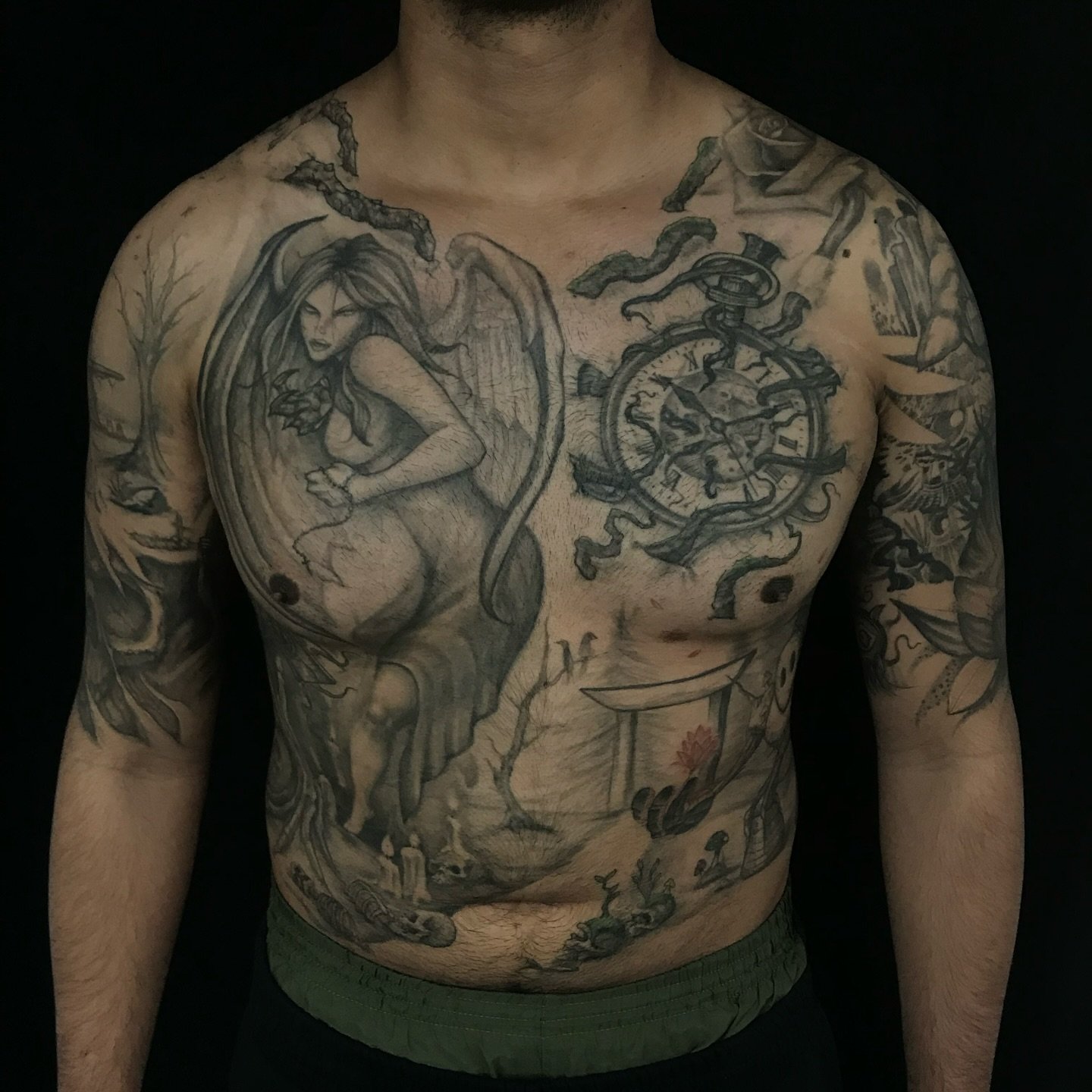 &bull;You&rsquo;ll never get a better experience than the one at Cow Harbor Tattoo // Some archived pieces 

&bull;Send us a text to book your next appointment // (631)332-4552

&bull;Located across the street from the East Northport sign at 28 Verno