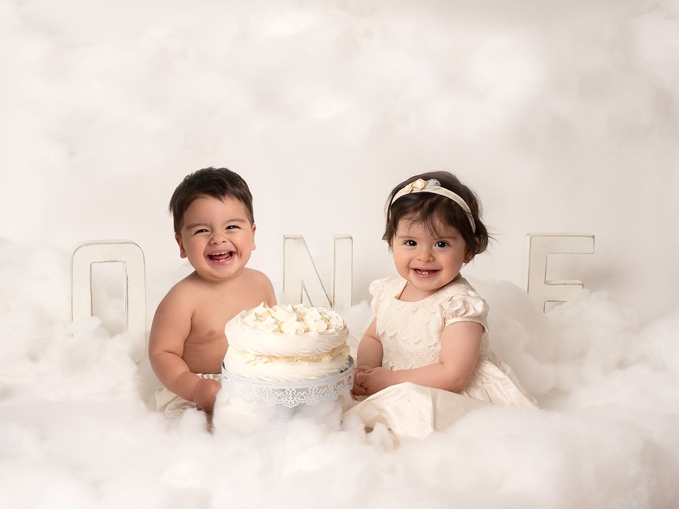 twins boy and a girl birthday cake smash airy style