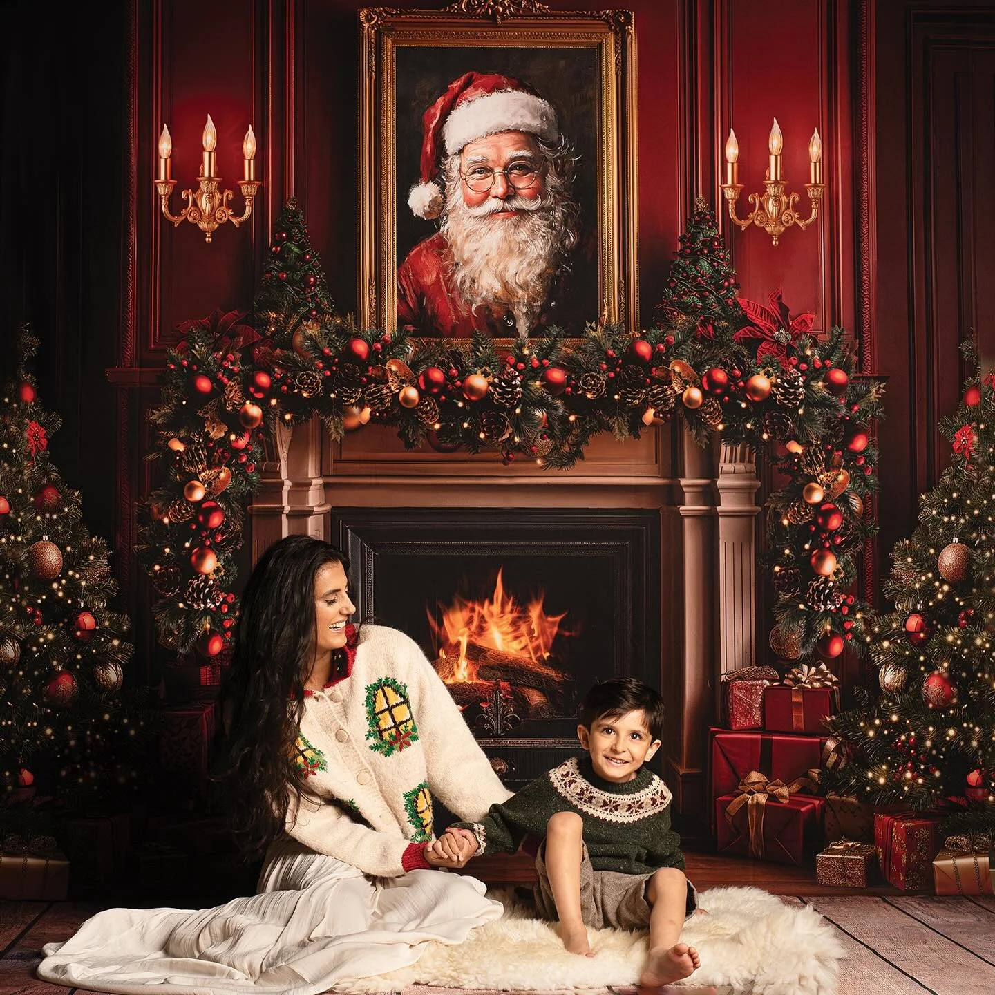 ✨ This year&rsquo;s Christmas setup features a new cosy fireplace ✨

The final magic always comes from a few things coming together:
🎄 The festive setup &ndash; that&rsquo;s my job, lovingly prepared for you!
😊 The happy energy and smiles &ndash; d