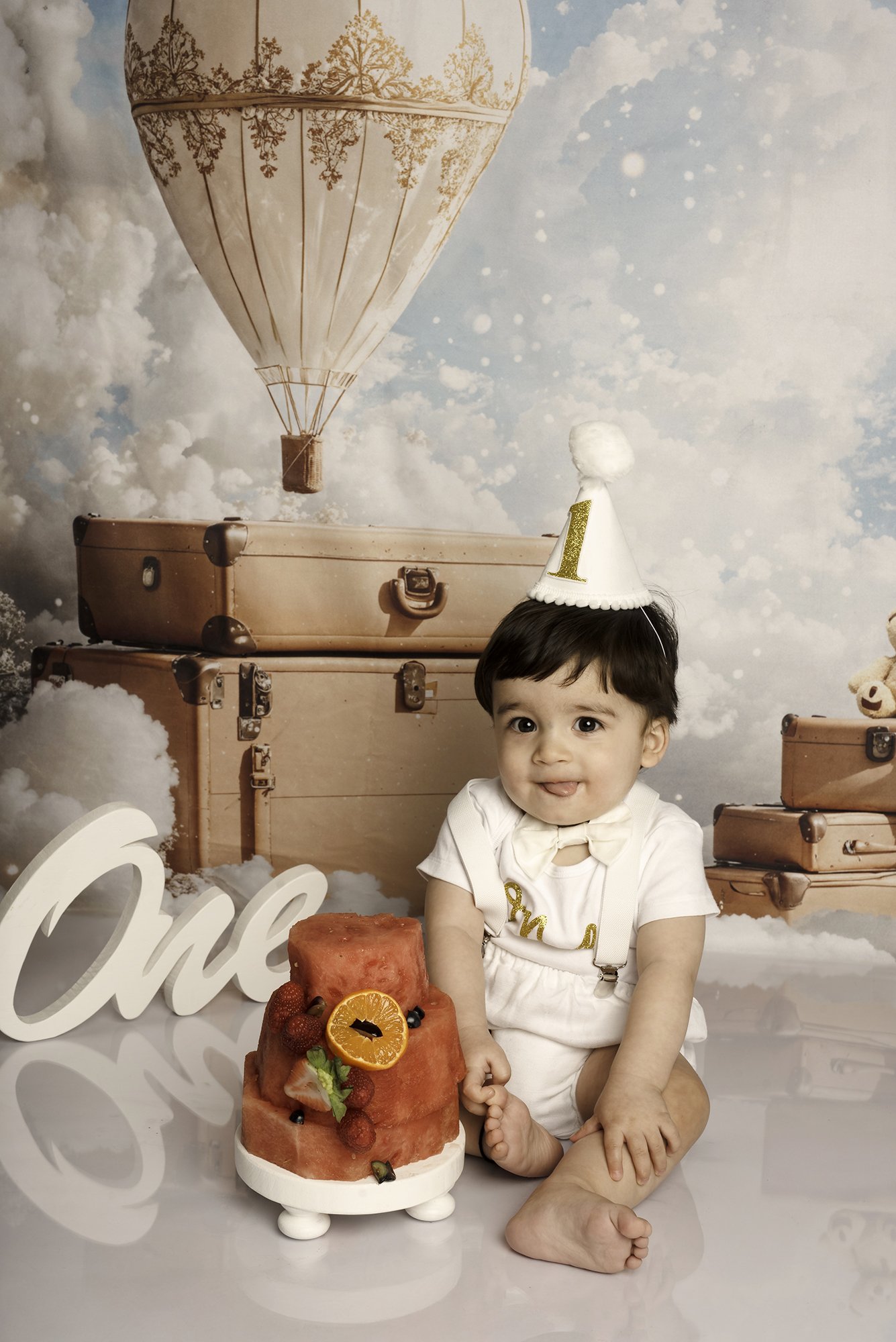 one year old hot air balloon theme picture of a boy 