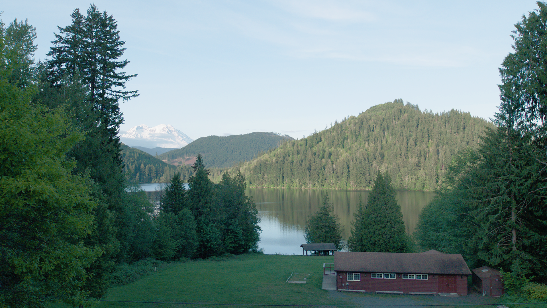 The original plate which the shot based on with Mount Rainier in the background.
