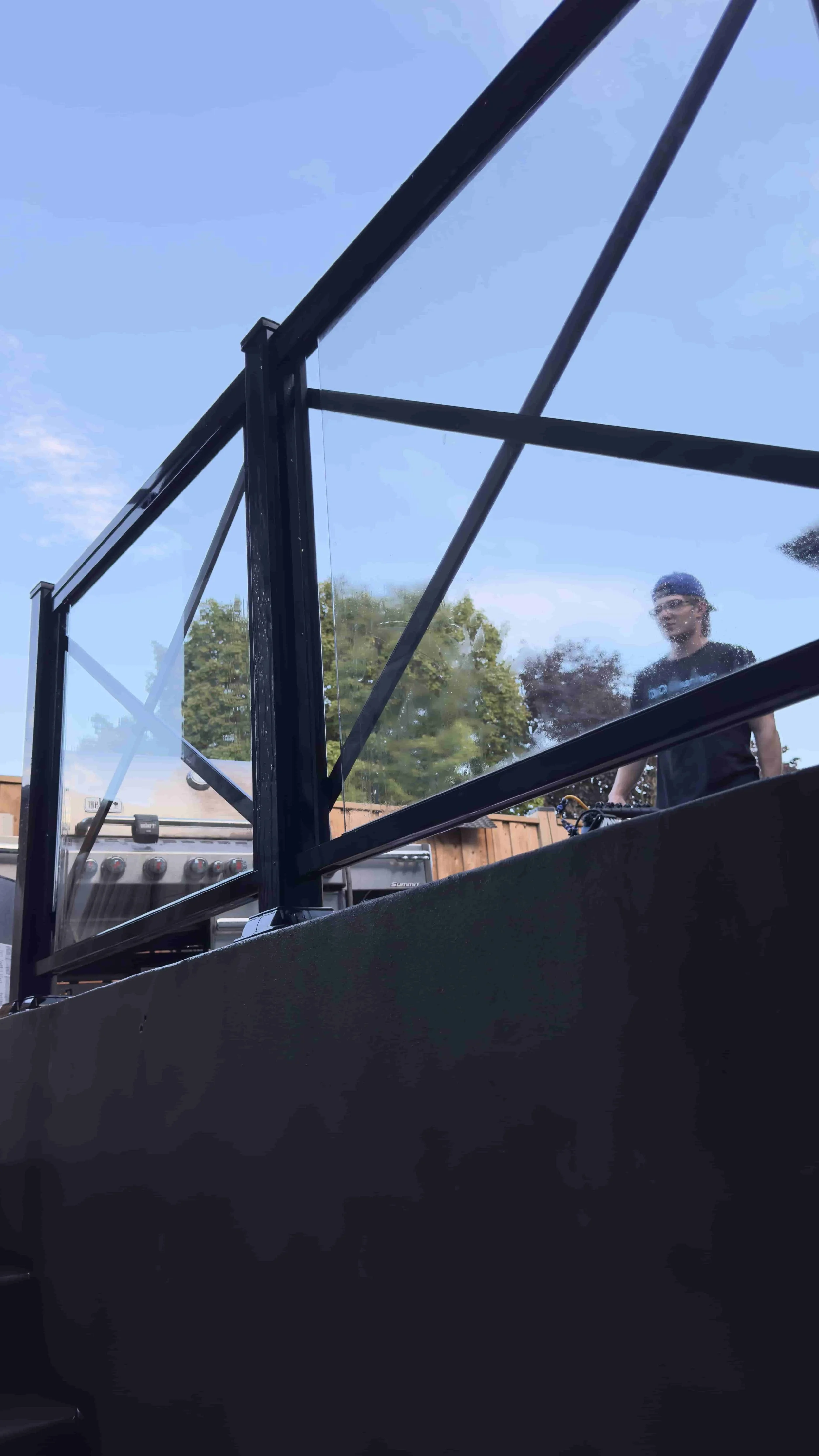 Professional window cleaning in Cambridge, Waterloo, Guelph. D&D Home Services