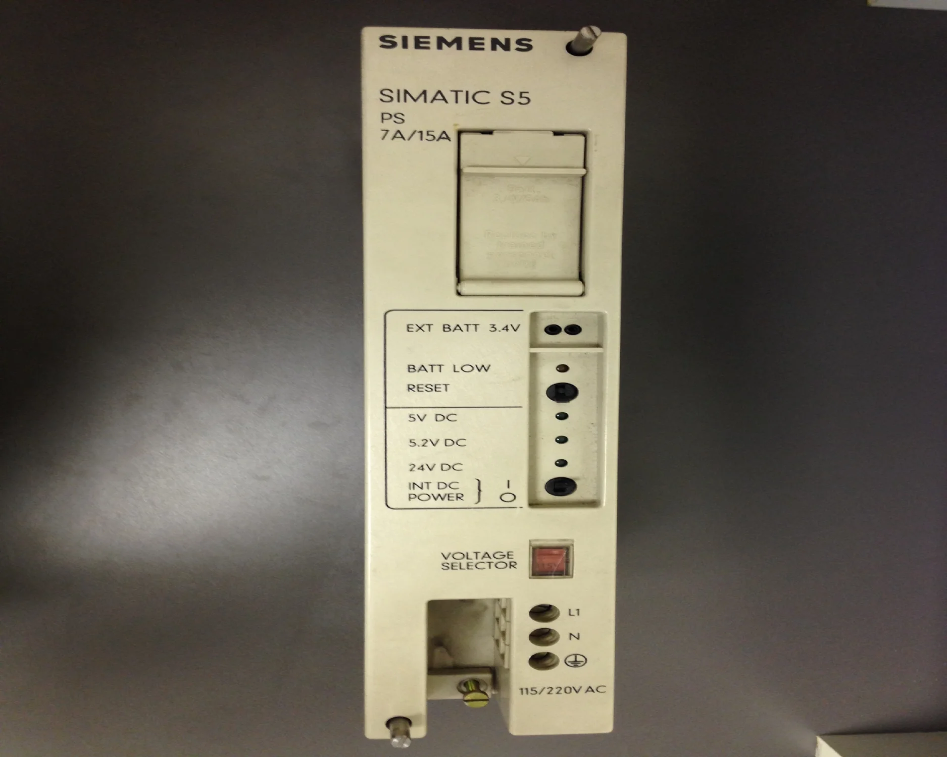 Siemens	S5-115U	6ES5 951 7LD12