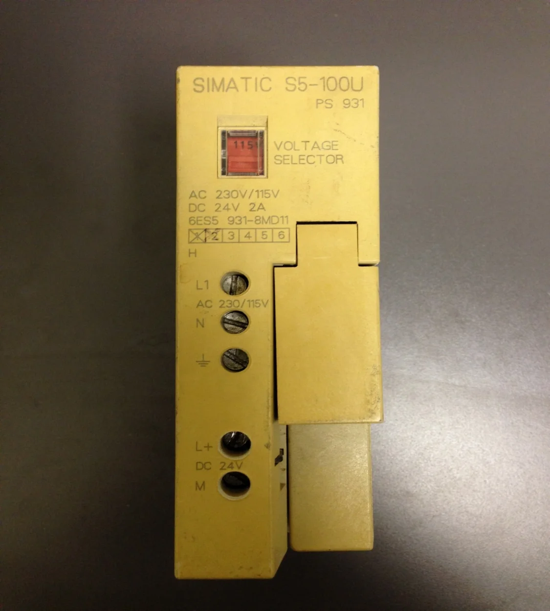 Siemens	S5-95U	6ES5 931 8MD11