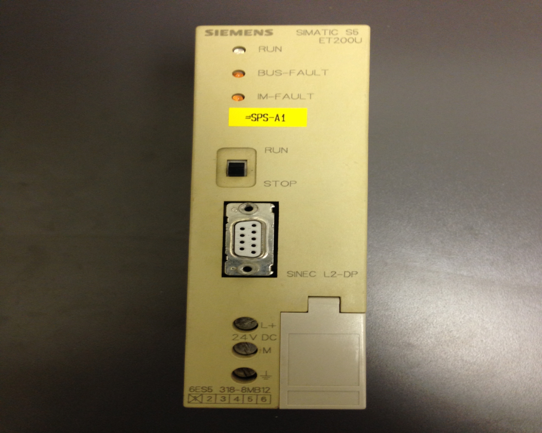 Siemens	ET200	6ES5 318 8MB12