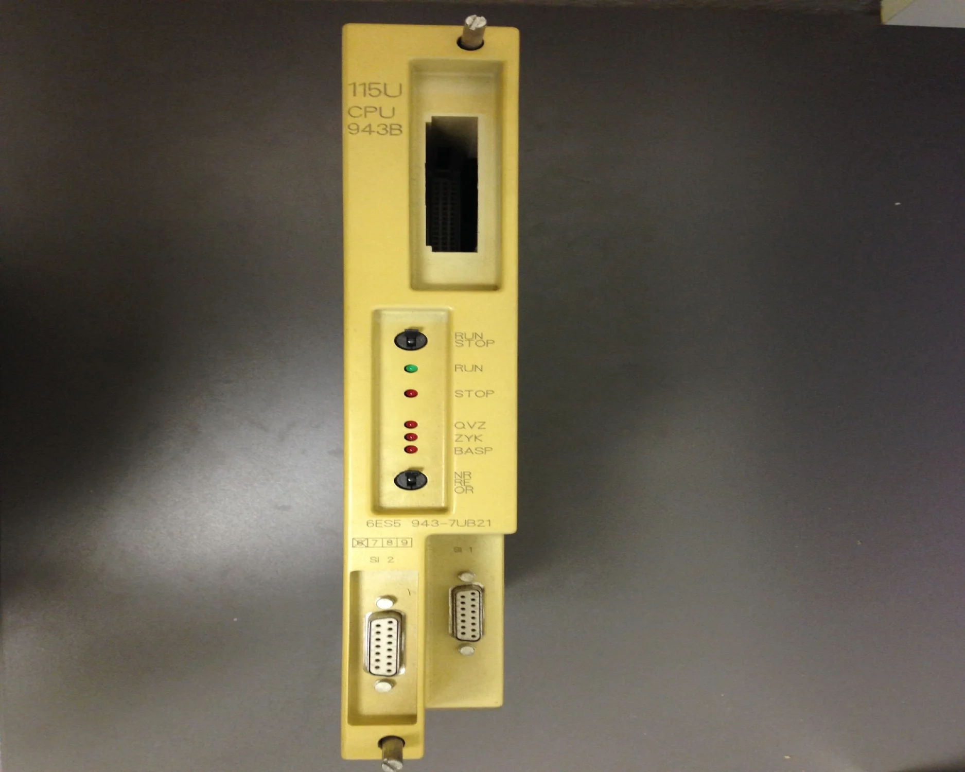 Siemens	S5-115U	6ES5 943 7UB21