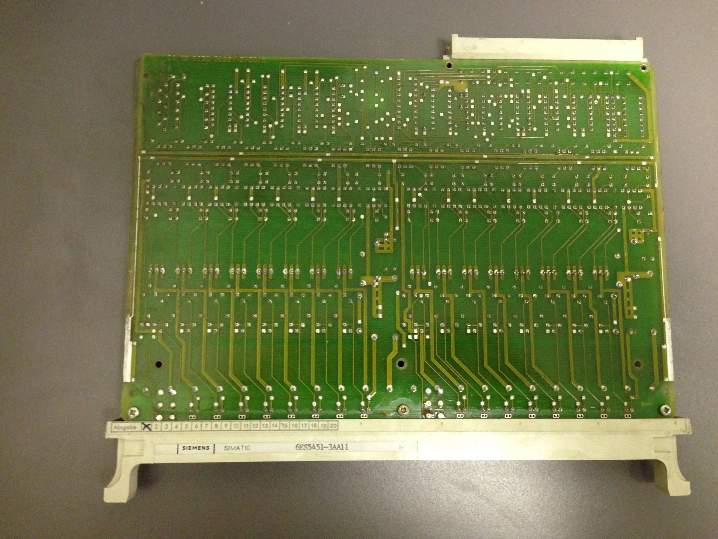 Siemens	S5-155U	6ES5 451 3AA11