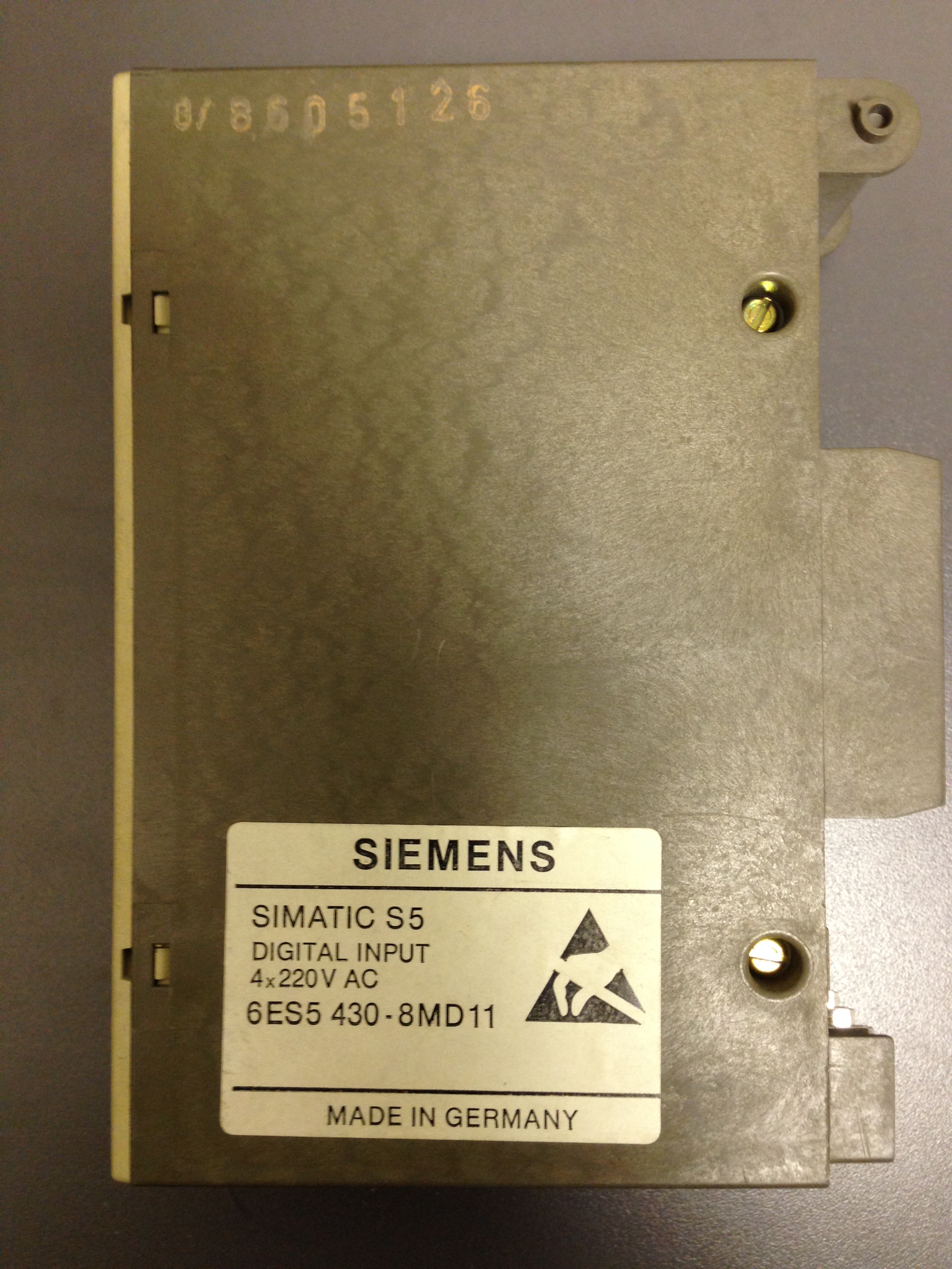 6ES5 430 8MD11(1) .JPG