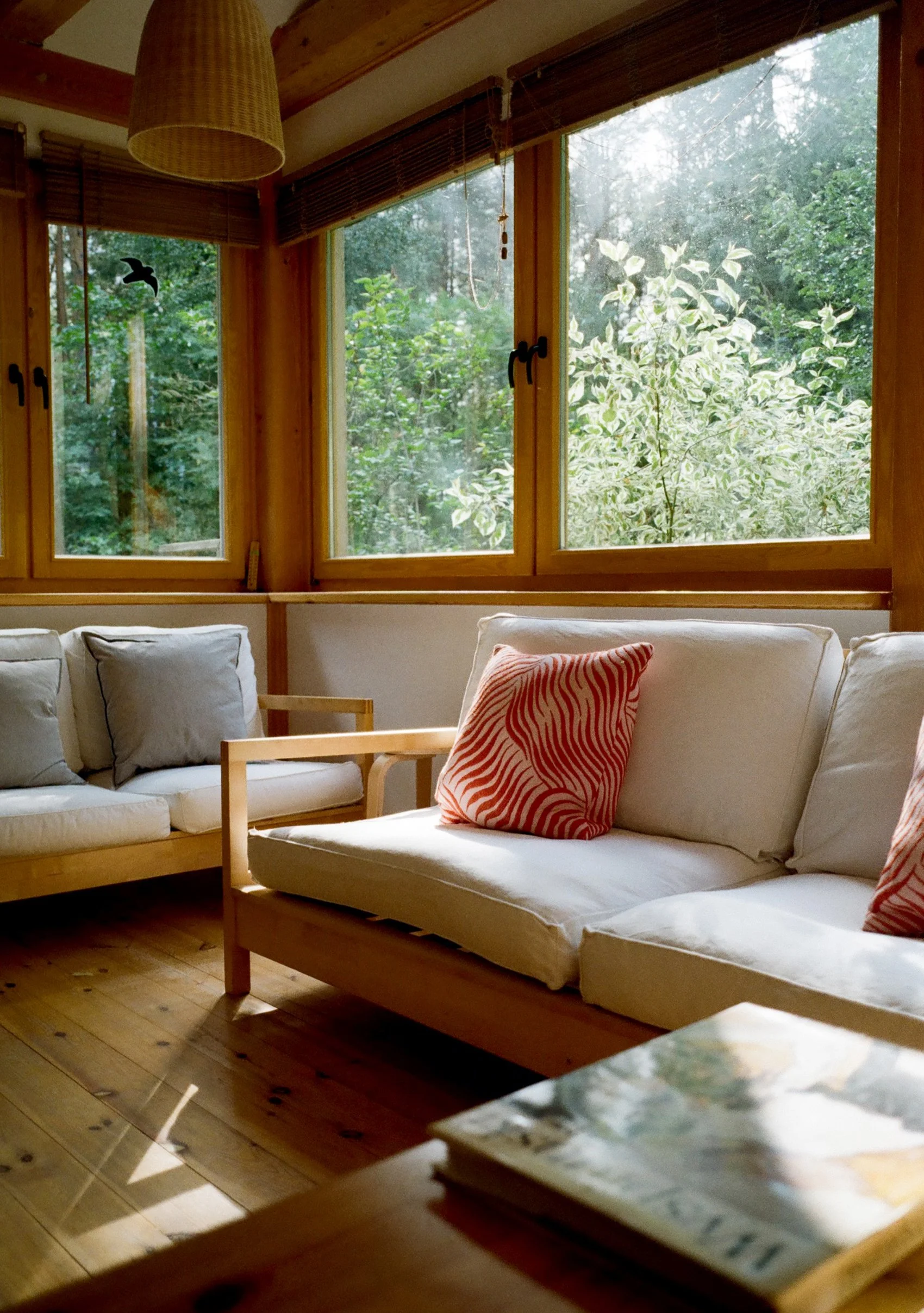 250910000000020018 salon 1_15mb.jpg