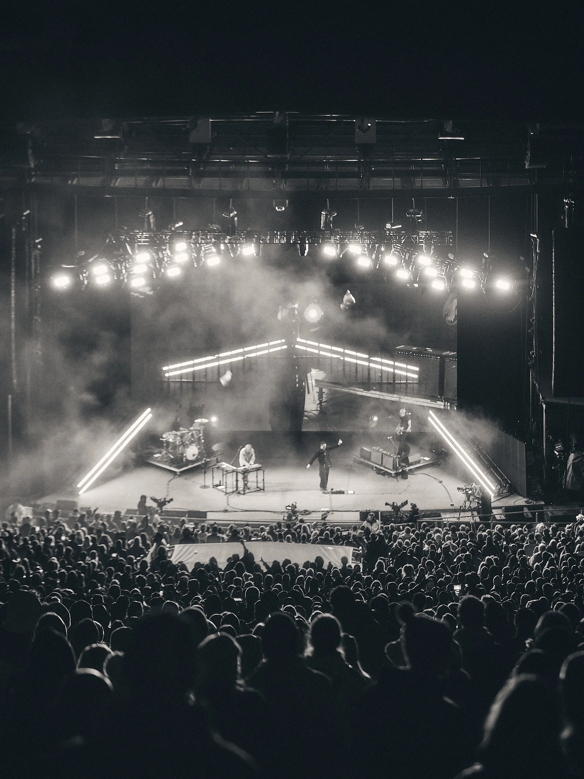 CANNONS AND BOB MOSES ROCK RED ROCKS IN MORRISON, CO