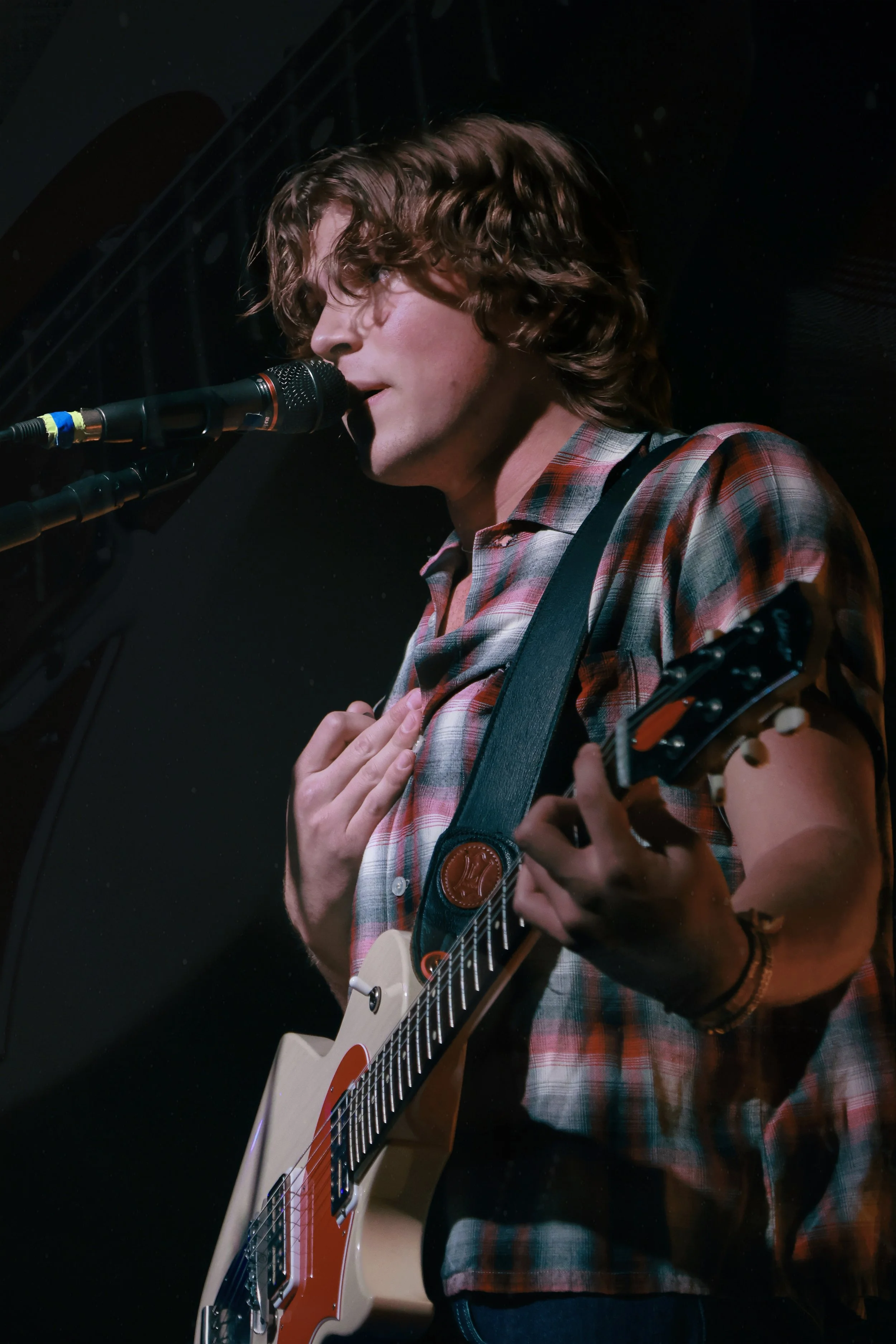 THE RUNAROUNDS ROCK THE HALL IN LITTLE ROCK, AR 