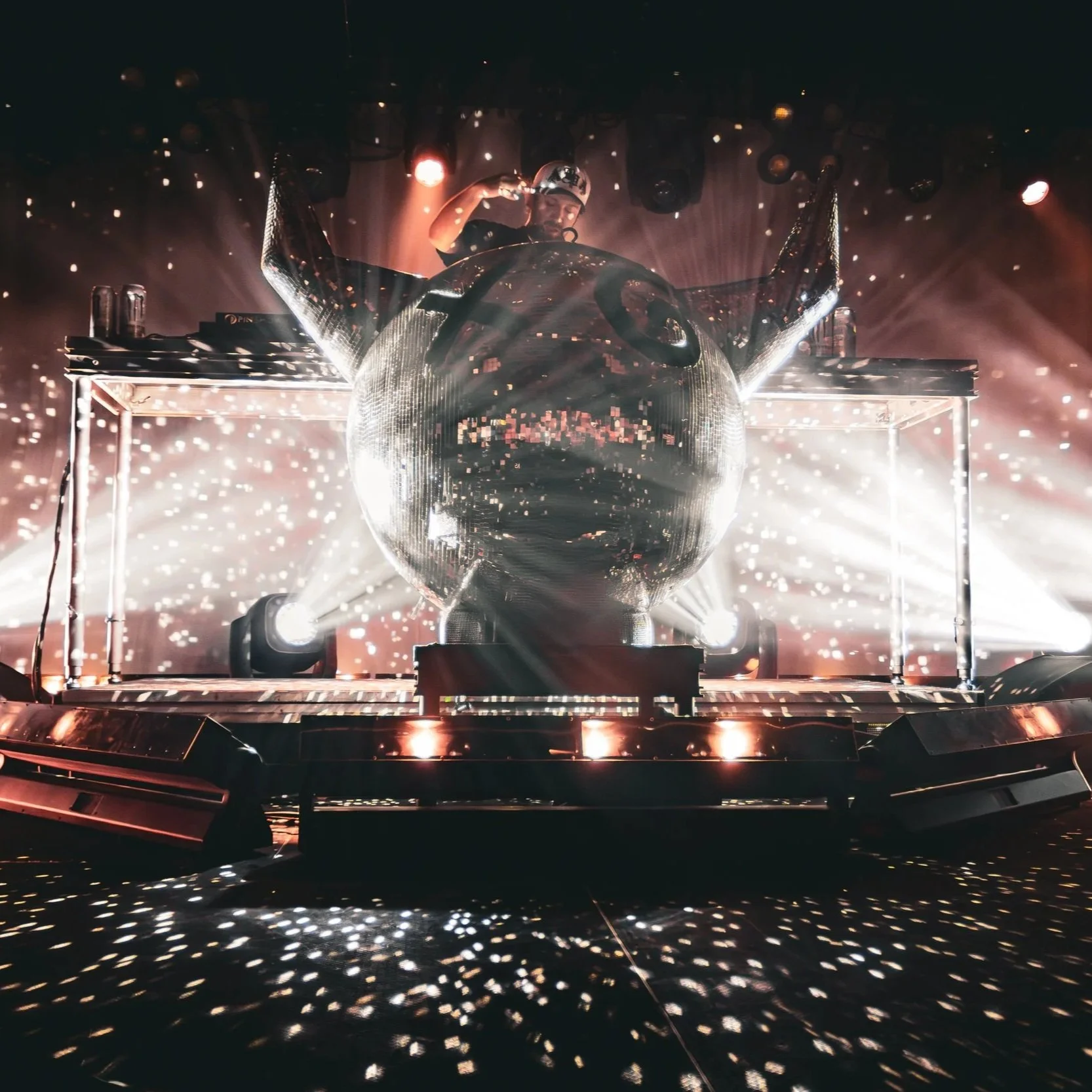 JOEY VALENCE AND BRAE