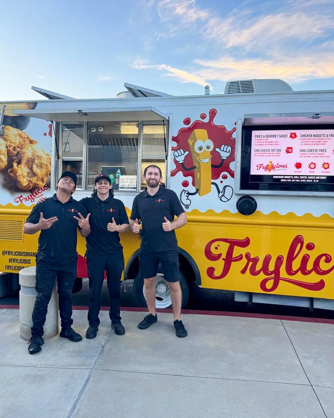 A quick Frylicious team selfie to celebrate another great day serving up crispy goodness to our amazing customers.

#frylicious #frenchfries #frieslover #foodlovers #orangecounty