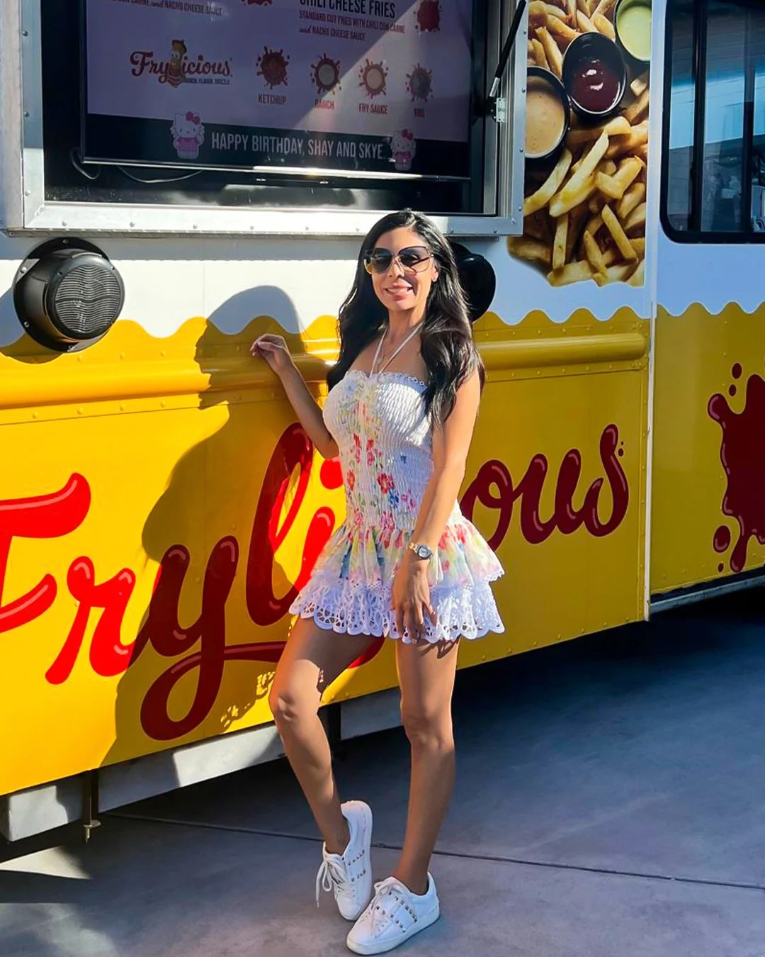 Proof that great outfits and great food make the best plans.

#frylicious #frenchfries #frieslover #foodlovers #orangecounty