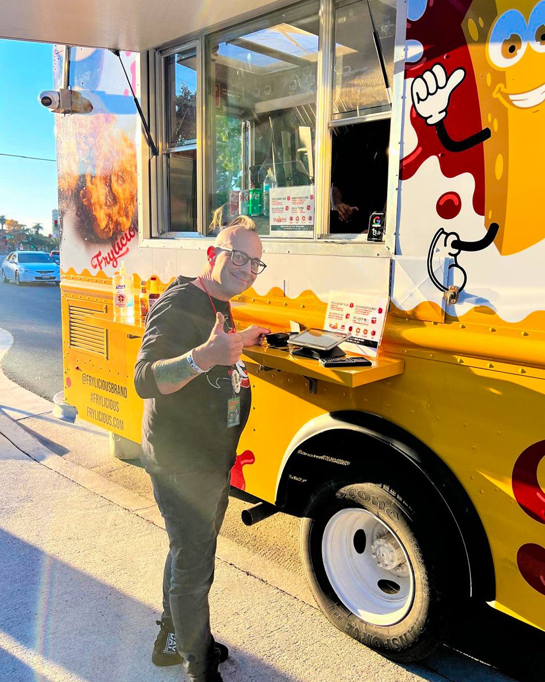 Sun&rsquo;s out, Frylicious is out. Freshly cooked, packed with flavor, and ready to serve. Swing by the truck and enjoy the simple joy of great food done right.

#frylicious #frenchfries #frieslover #foodlovers #orangecounty