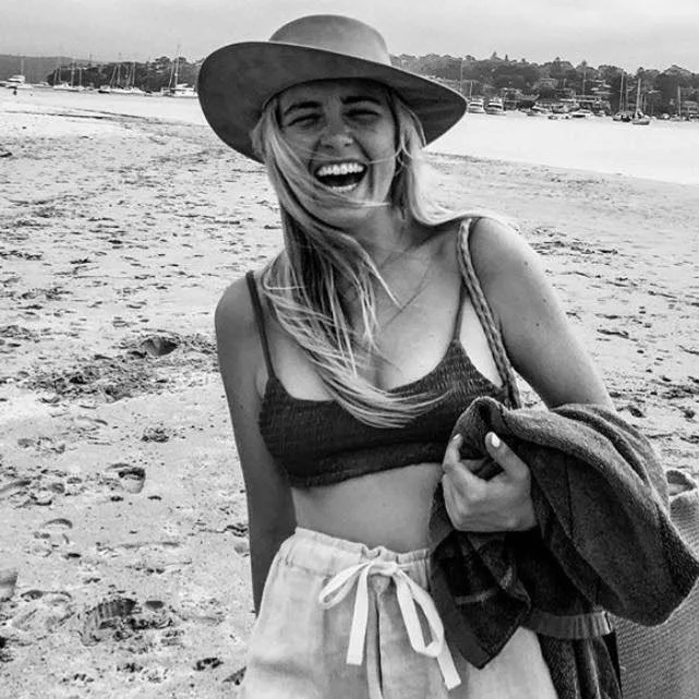 Emma Porter, The Sunshine Agency