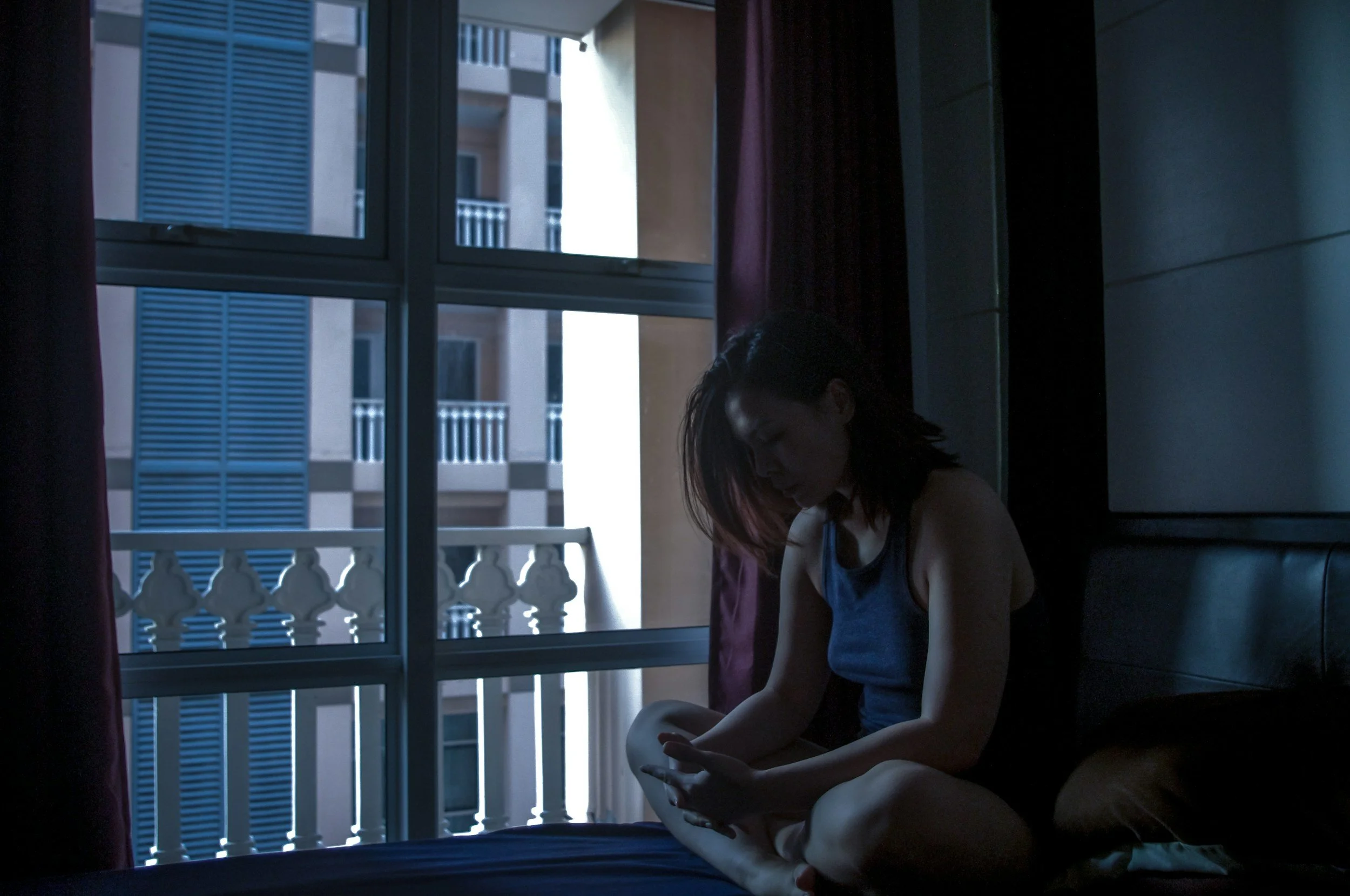 Why Your 30s and 40s Can Feel So Good… and So Lonely at the Same Time