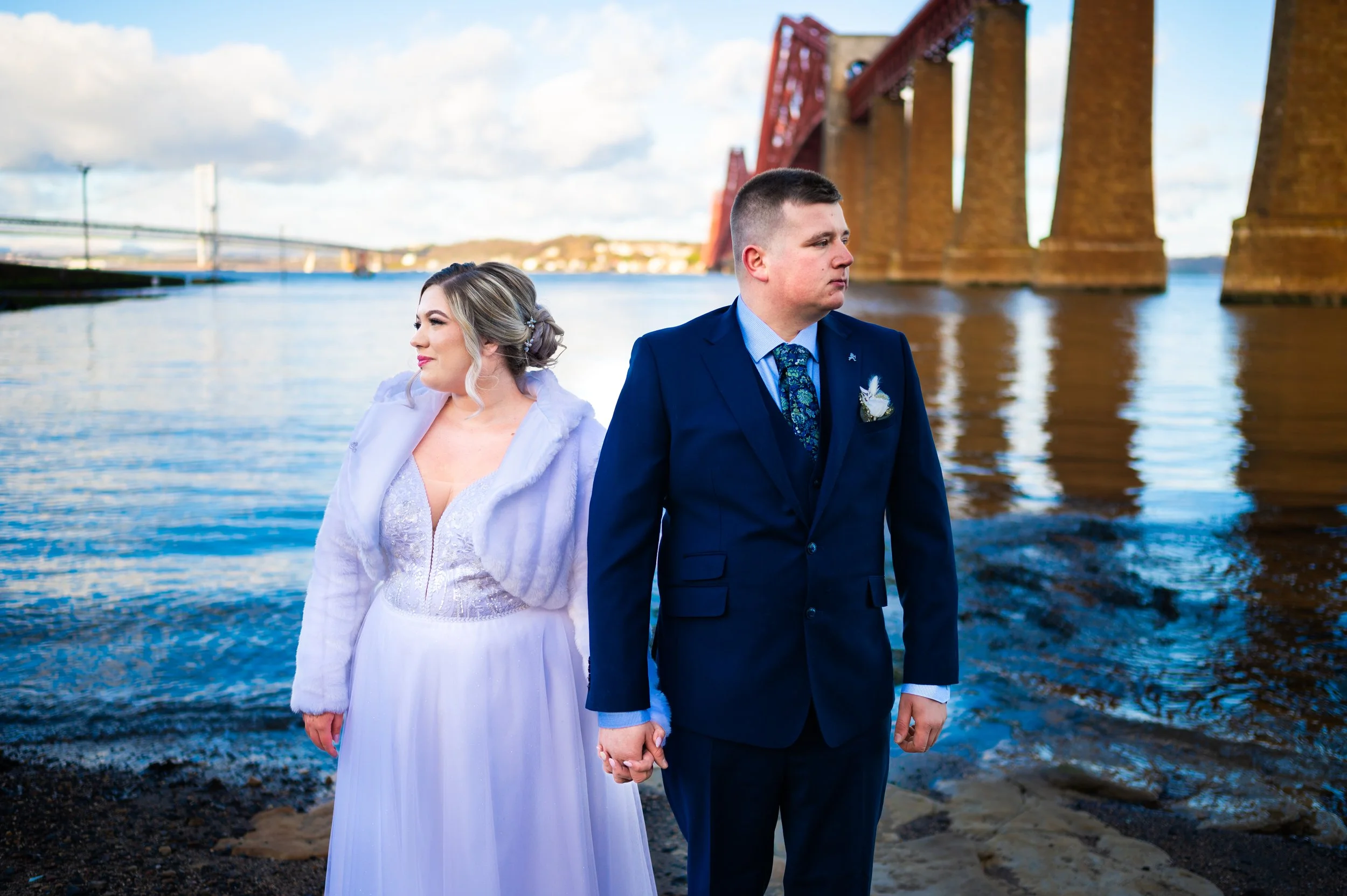 wedding photography groom bride photoshoot edinburgh bridge