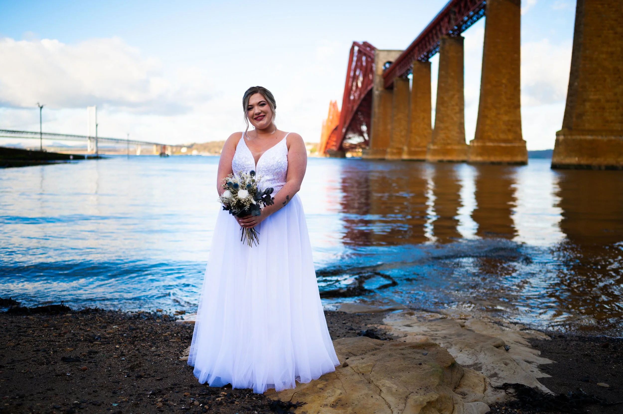 wedding photography bride with flowers photoshoot