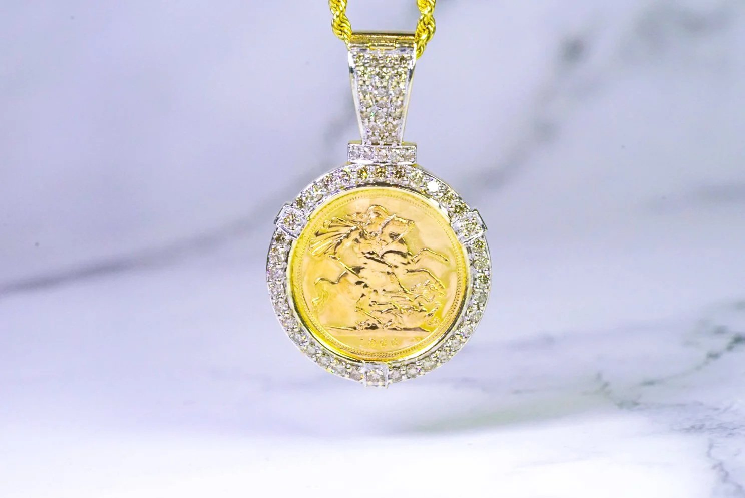 Sov Pendant-3.jpg
