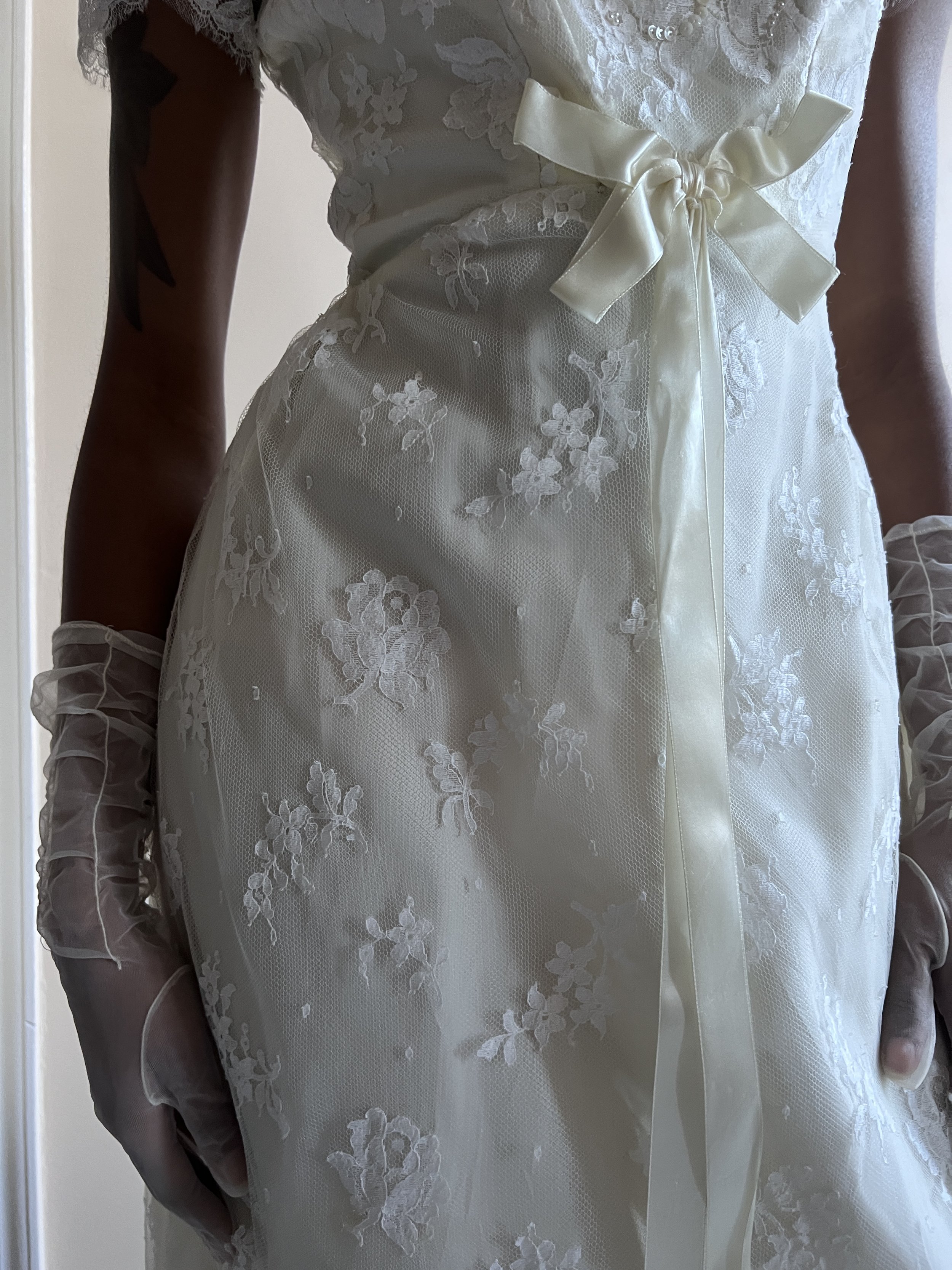 1960s Bow Front Wedding Dress