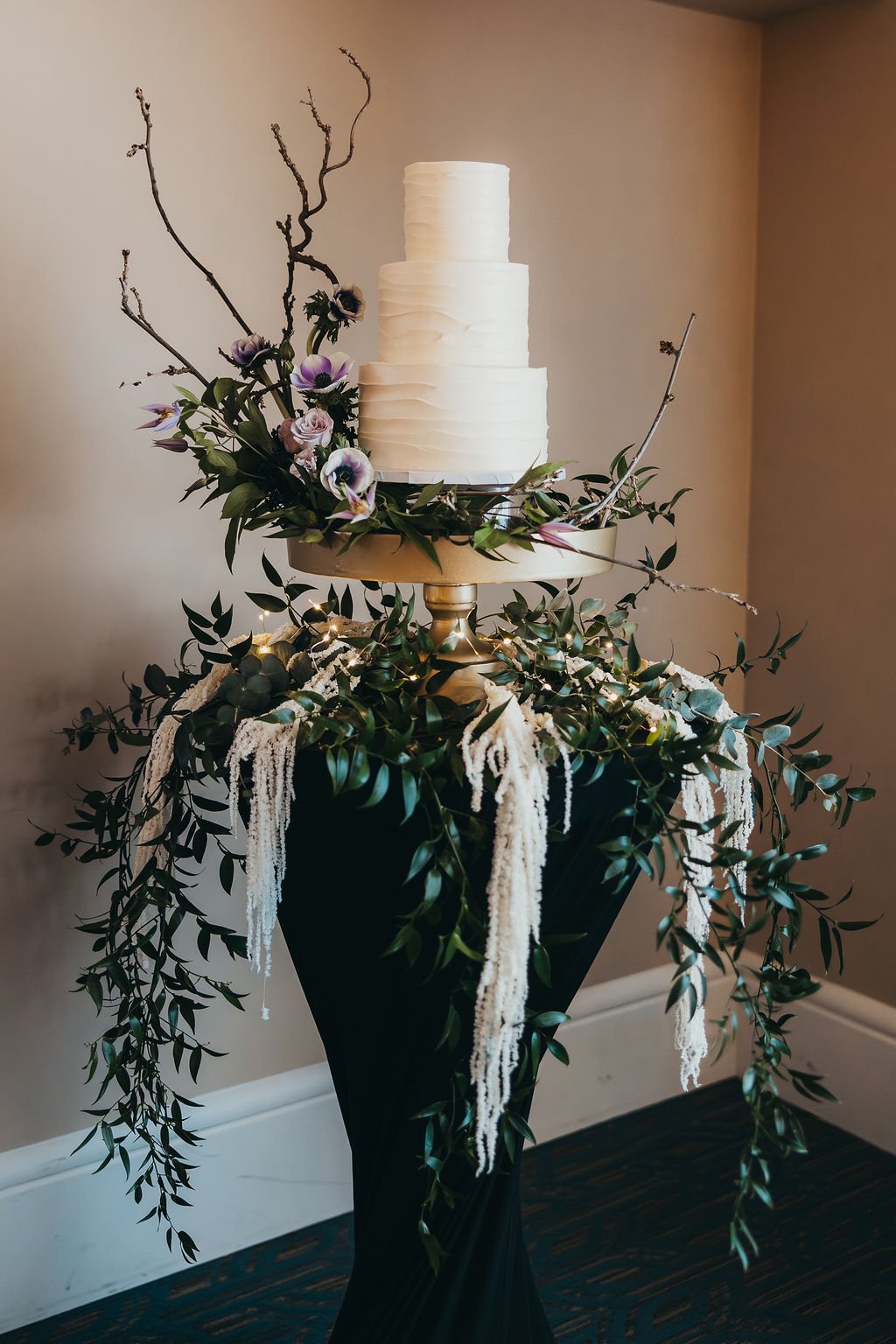 Nicole&Phil_TheCake_001.jpg