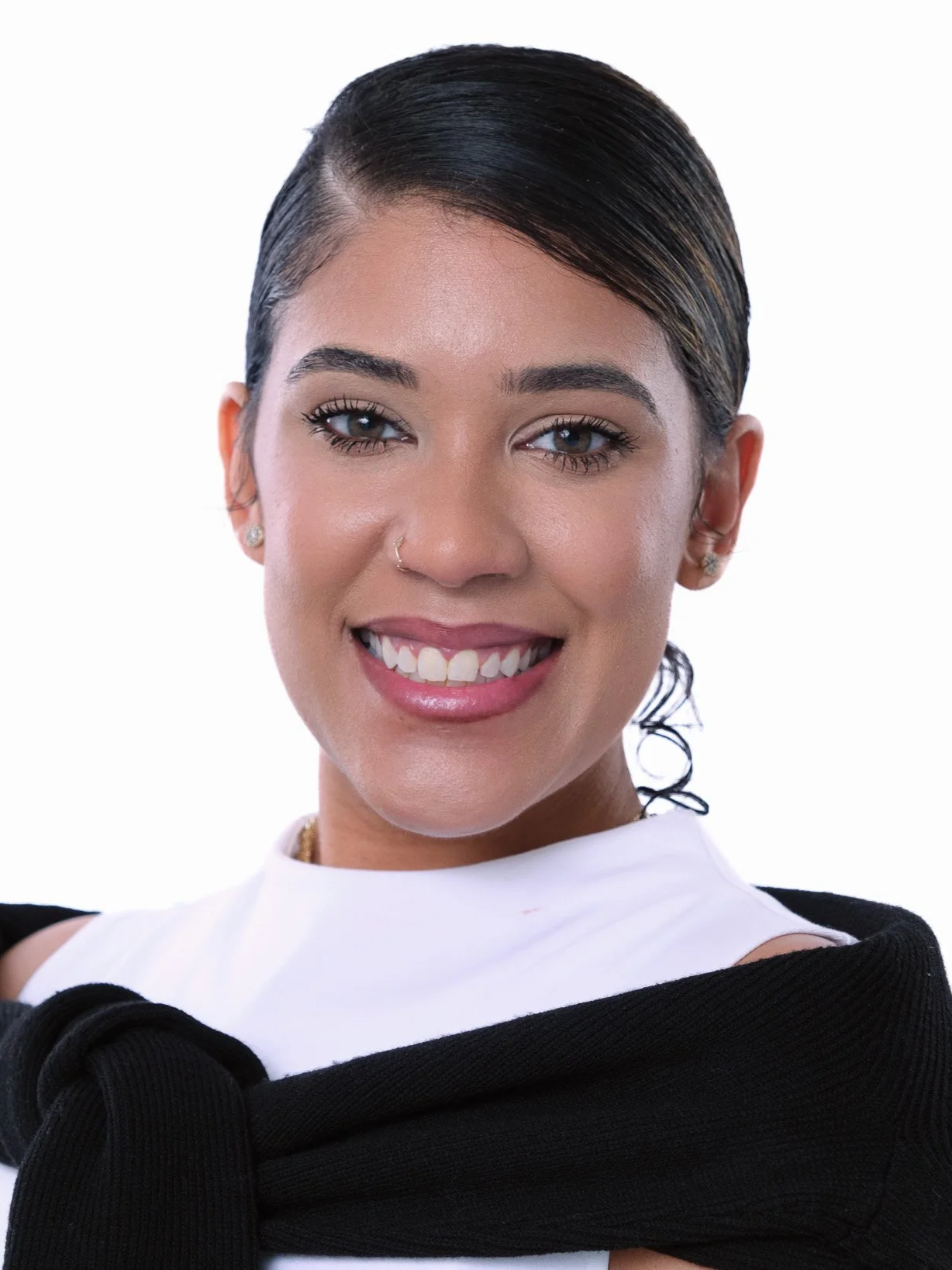 Gonzalez_Anna_701-0147 1_2048px.png