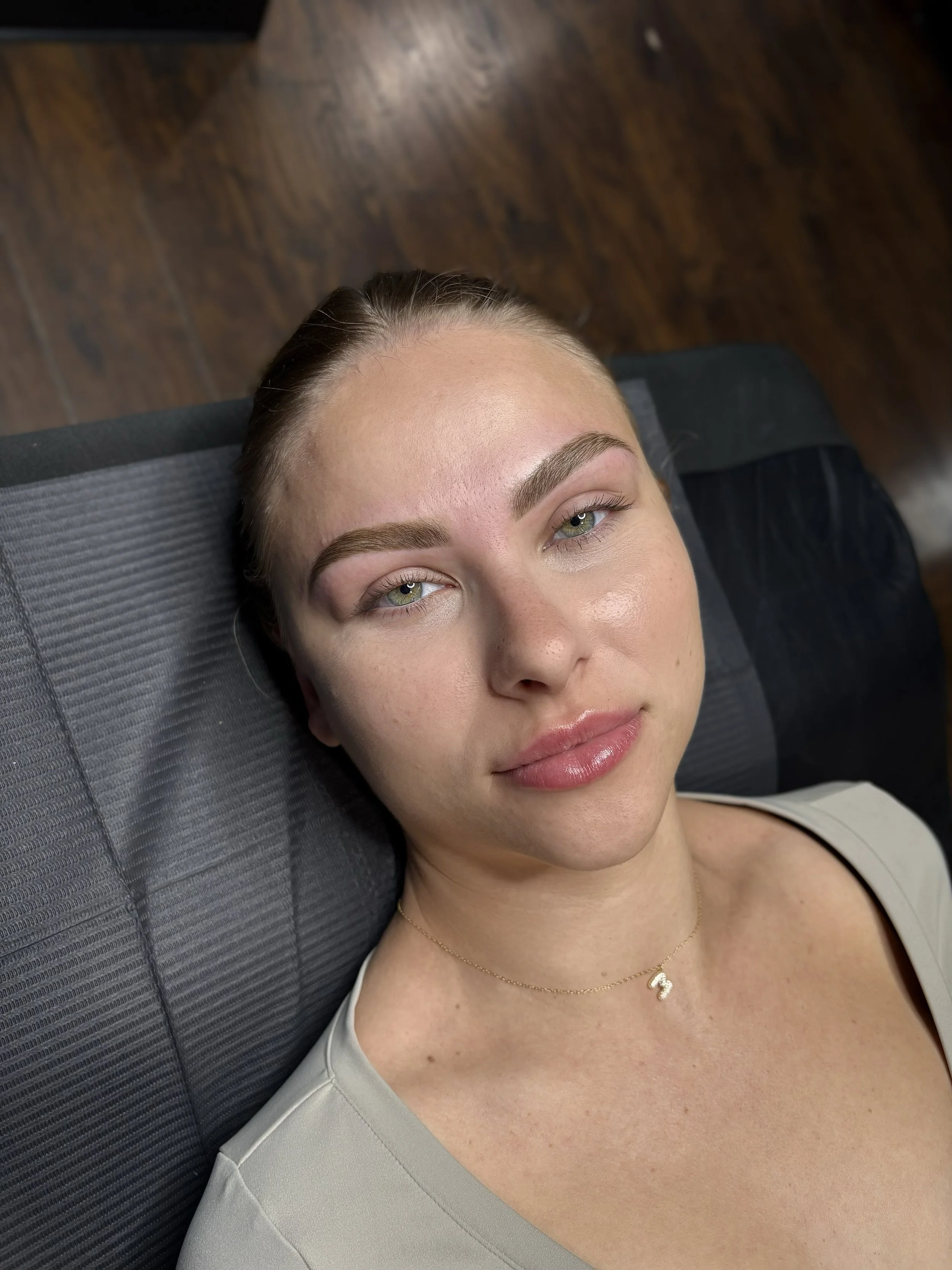 Brow waxing in Vancouver, Washington