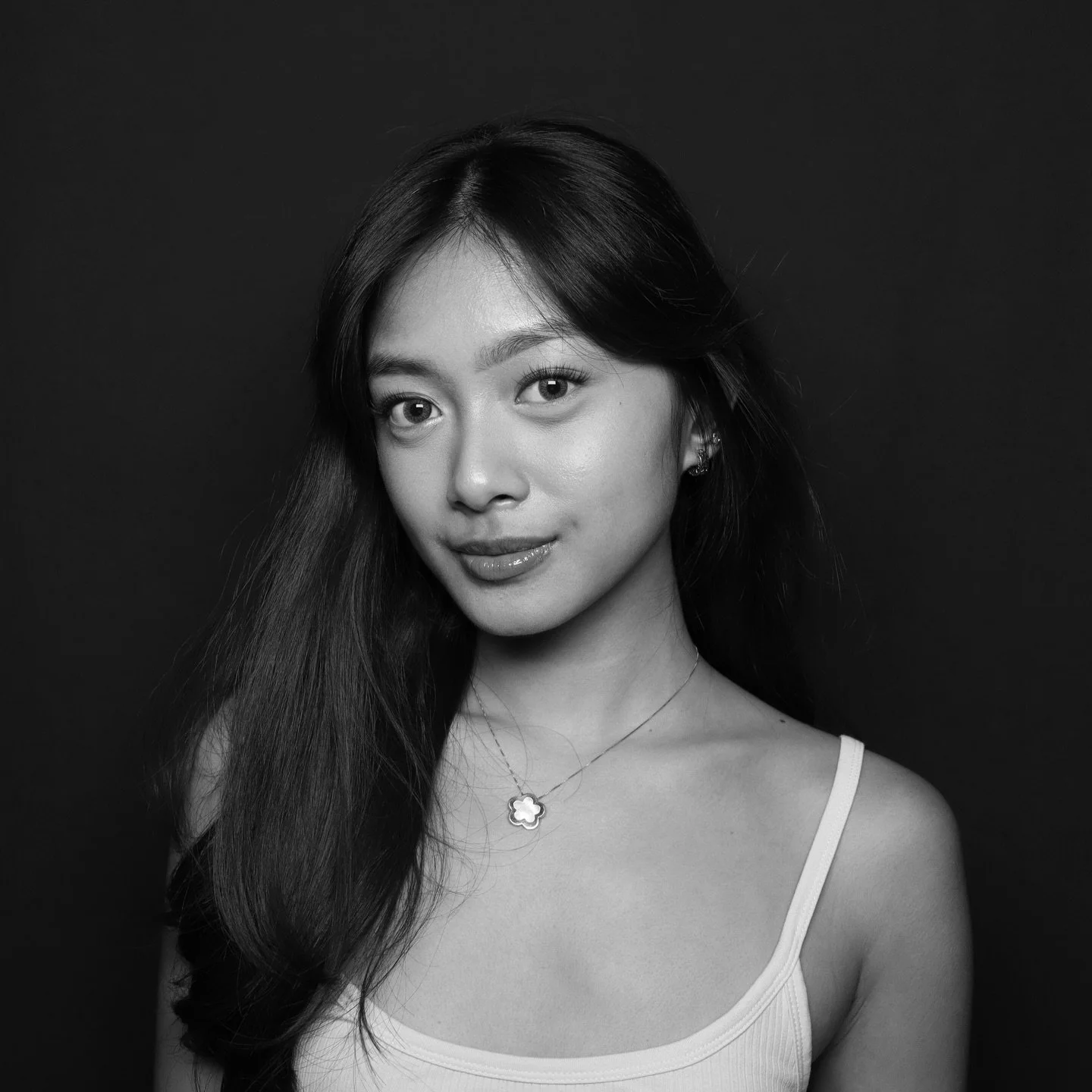 Solo photo booth sessions >>> 

📍 R3 Level, Power Plant Mall, Makati City
📍 SM Mall of Asia Square, Pasay City