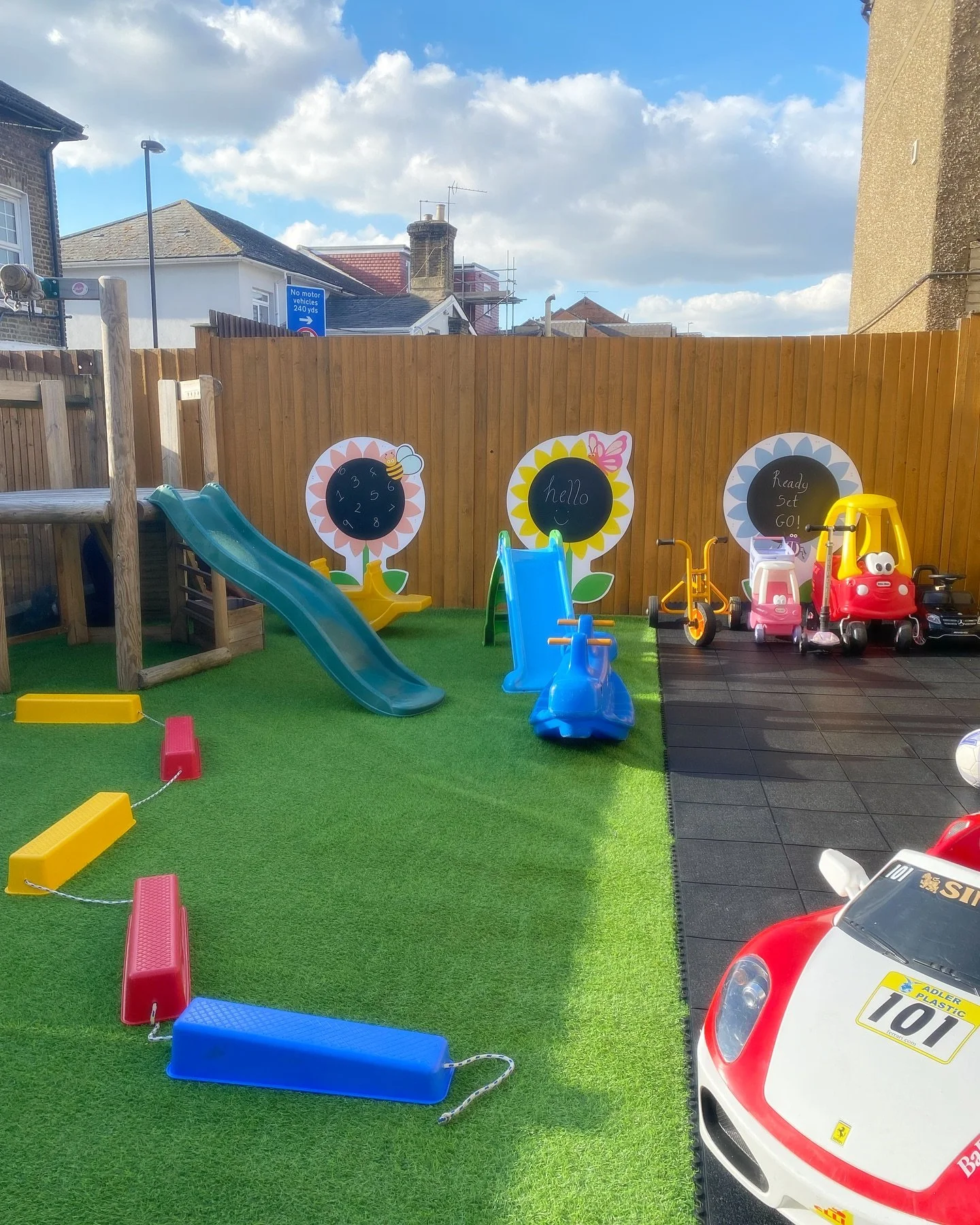 Spring has sprung at our brand new West Croydon nursery 😃☀️🌺 
Get in touch to book your showround today! 

02087600007
admissions@leapfrogdaynursery.com