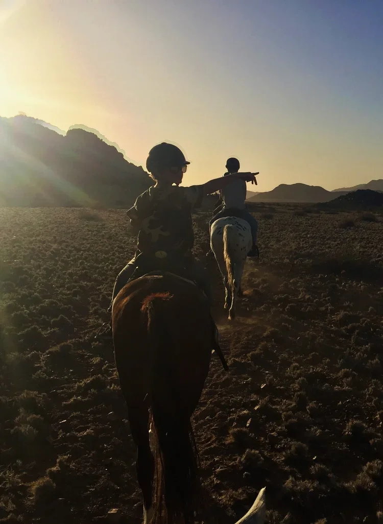 19_Adventure_Namibia_ RidingMuse_Gallery_IMG_1903.jpg.webp