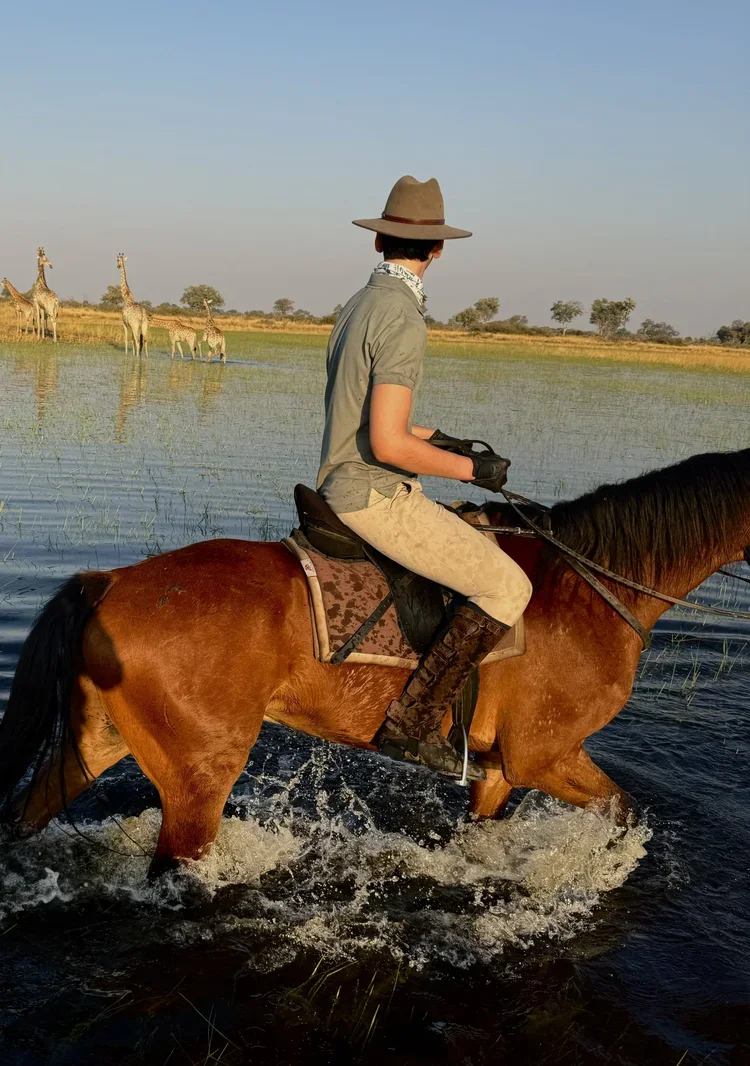 6_Adventure_Botswana_ RidingMuse_Gallery_IMG_2423.jpeg.webp