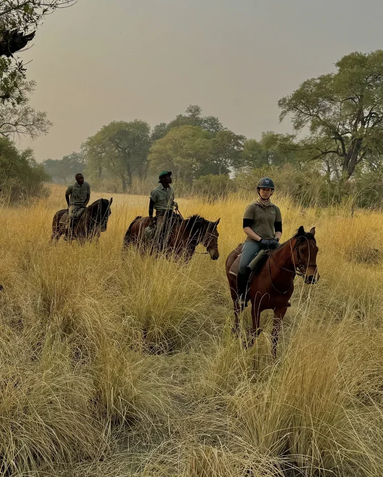 2_Adventure_Botswana_ RidingMuse_Gallery_IMG_2920.jpeg.webp