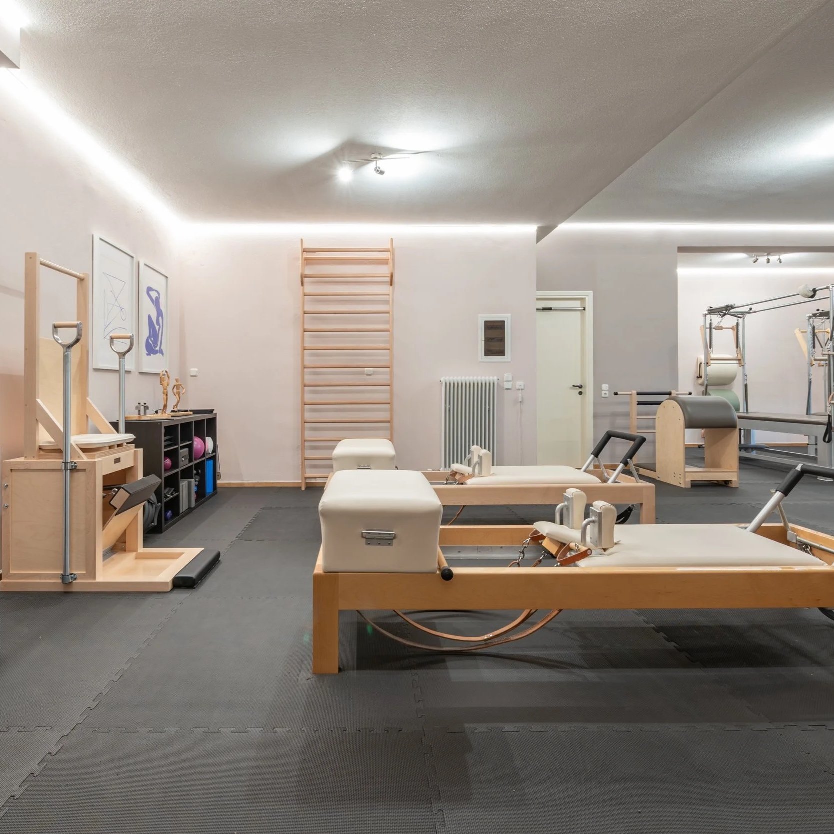Studio 2