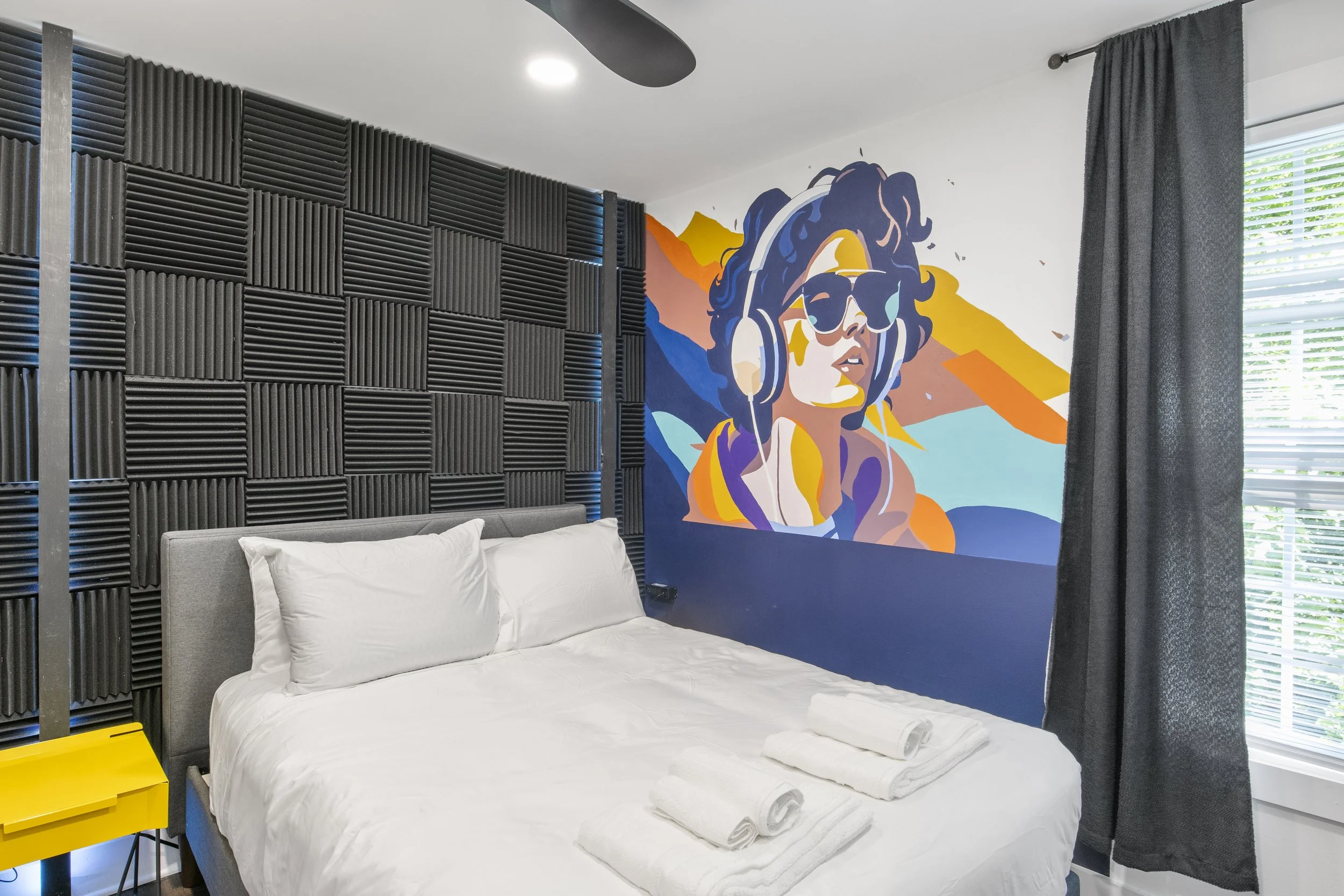 11-381 Sunset Ave_00011.jpg