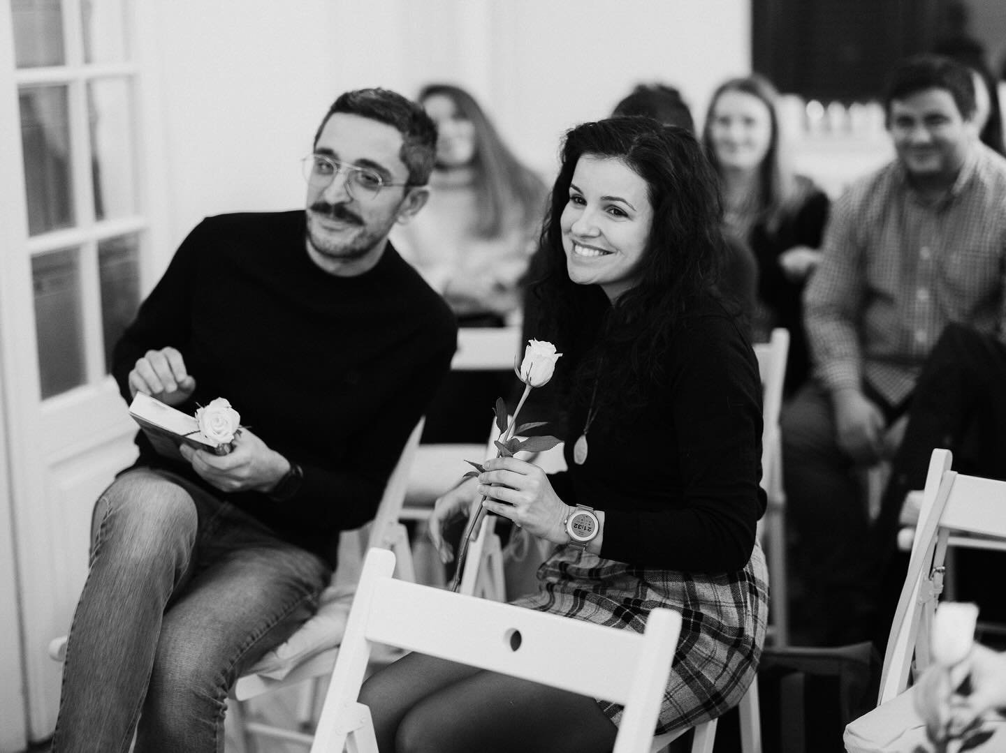 O seară ca niciodată. Aceasta a fost prima ediție &ldquo;Seara de poveste&rdquo;. Am spus povești pe tema regăsirii, am z&acirc;mbit, am lăcrimat și am r&acirc;s cu poftă. Mulțumim că ne-ați fost alături și ne revedem la următoarea ediție, &icirc;n i