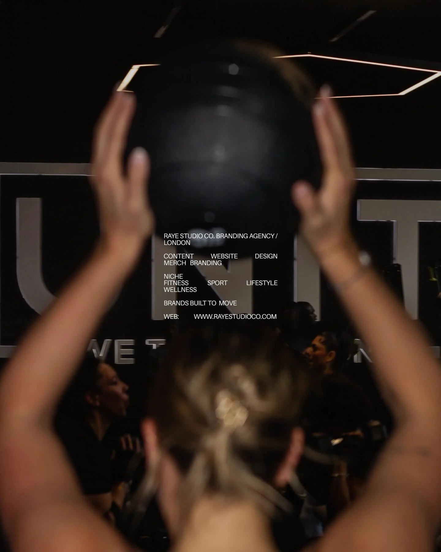 New month✨If you&rsquo;ve been thinking about updating your brand, now&rsquo;s the time👏🏽DM to book your free consultation.

 #april #business #branding