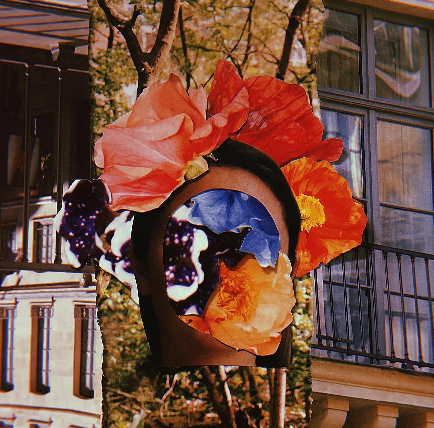 Bloom 
.
.
.
.
#collagestash #popsurrealism #retrofuturism #trippyart #surealismo #surrealism #surreal_art #surrealismartcommunity #spaceart #cosmicart #surrealcollage #collage_guild #surrealcollage #collagesociety #collageaday #collagework #collageg