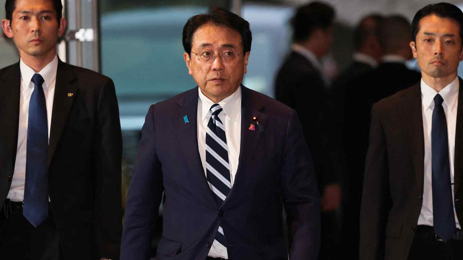 Industry Minister Heads to U.S.