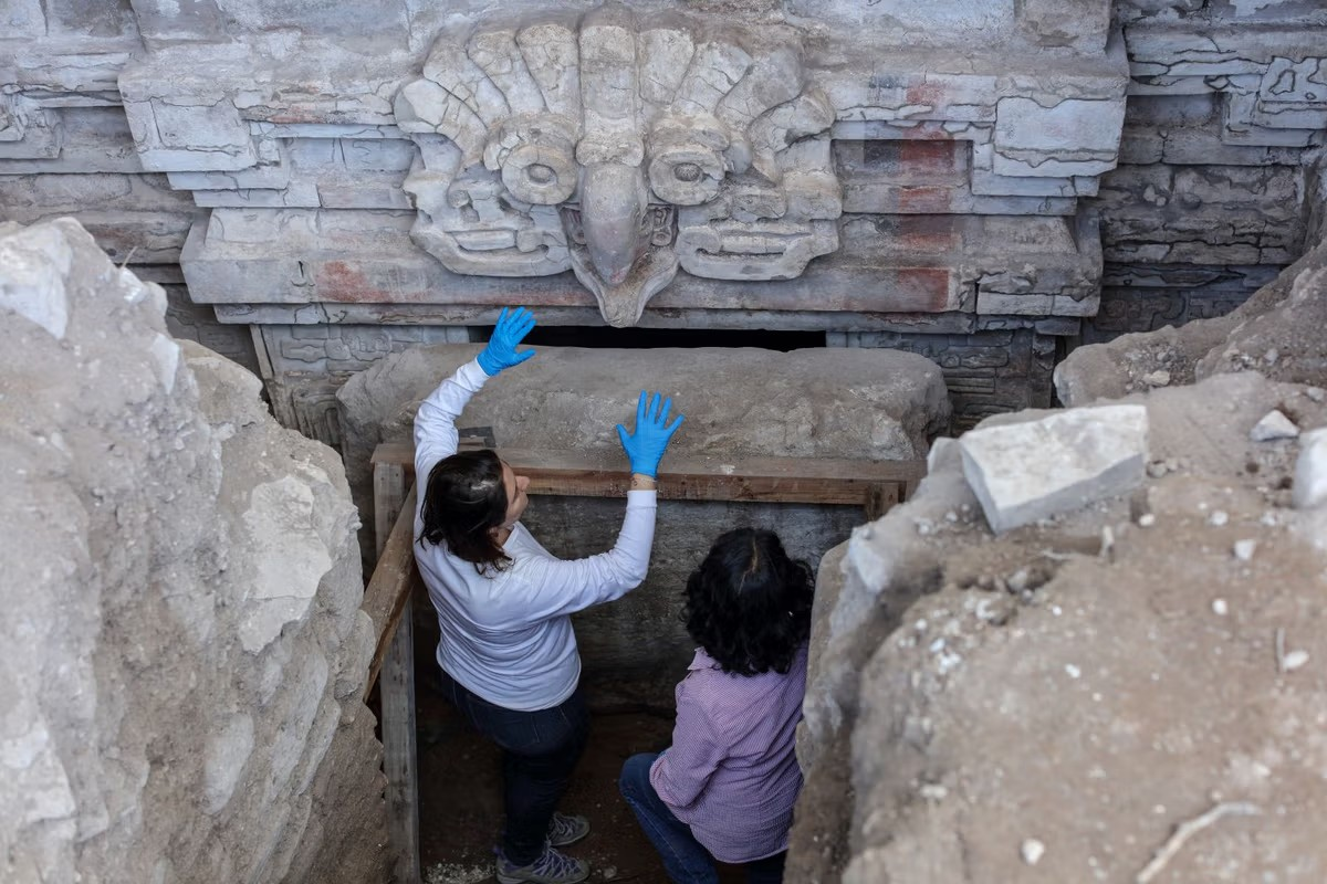 1,400-Year-Old Zapotec Tomb Uncovered.